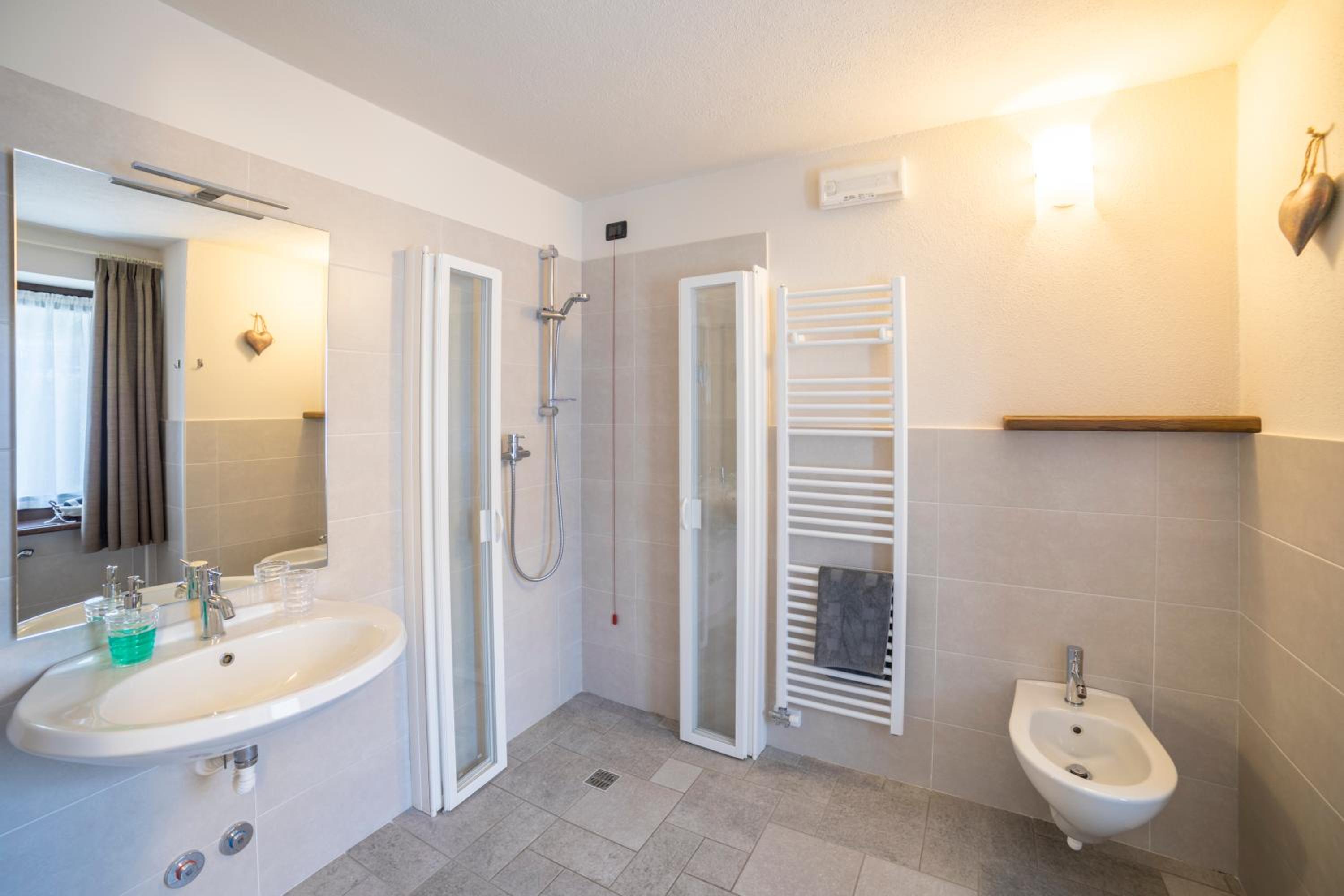 Double Room - Disability Access photo 2