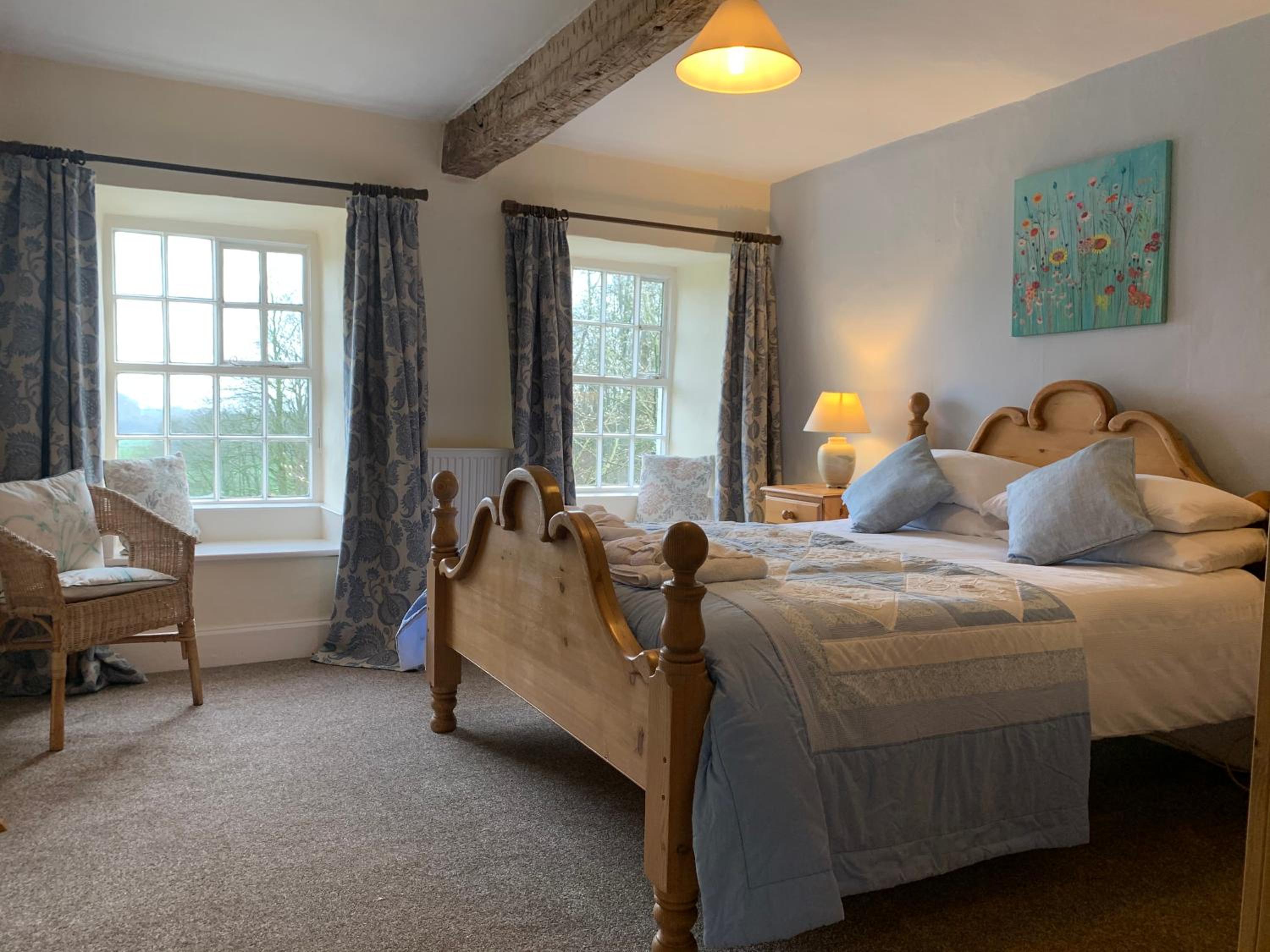 Double Room with Shared Bathroom and Mountain View photo 1
