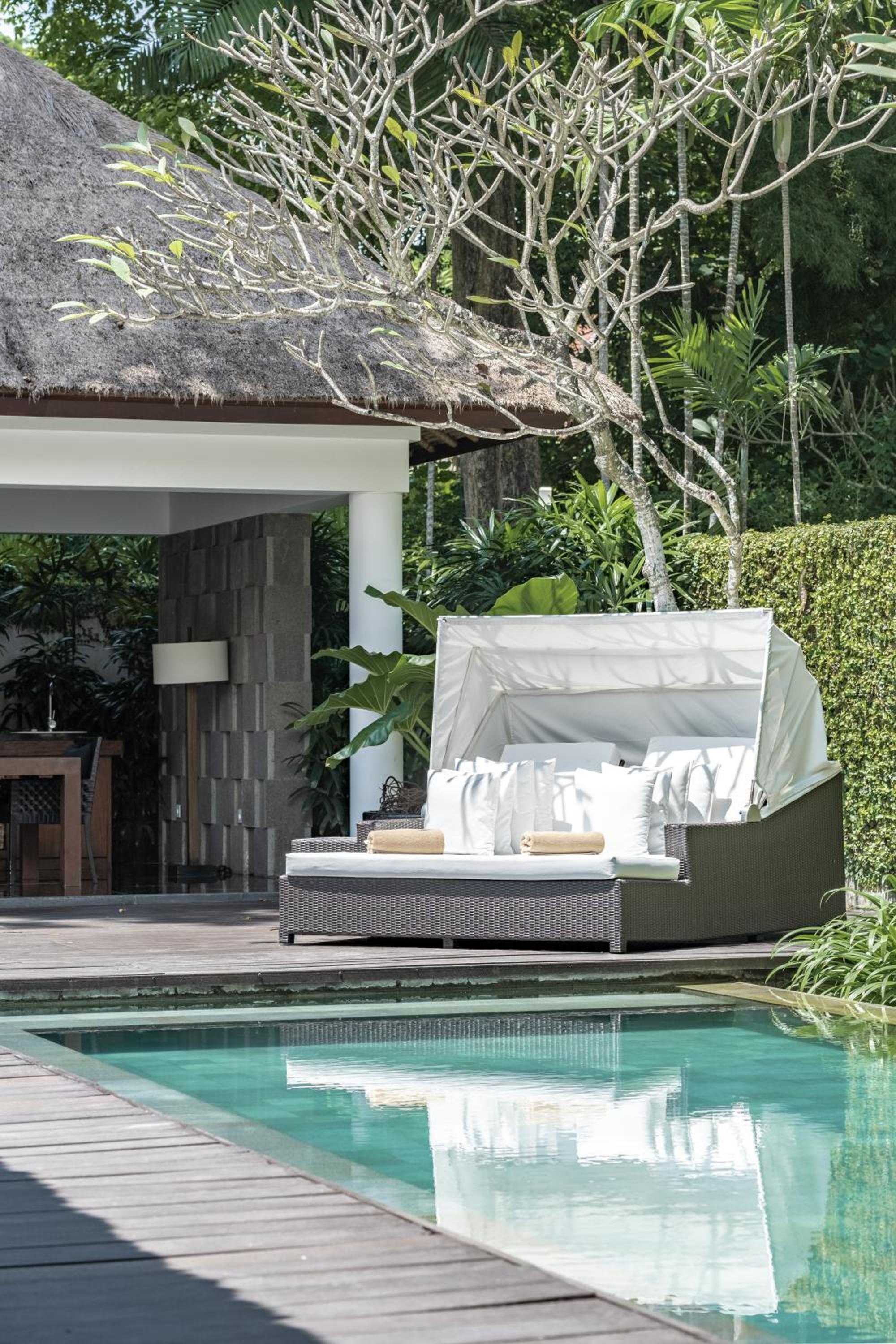 One-Bedroom Luxury Pool Villa with Free Airport Transfer - Photo 18
