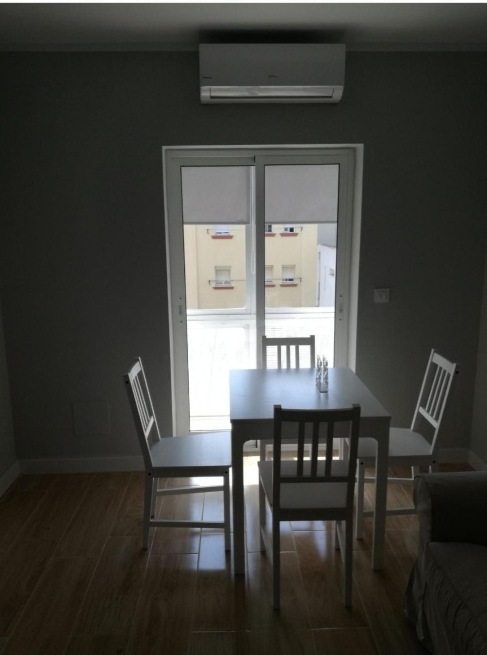 Three-Bedroom Apartment photo 2