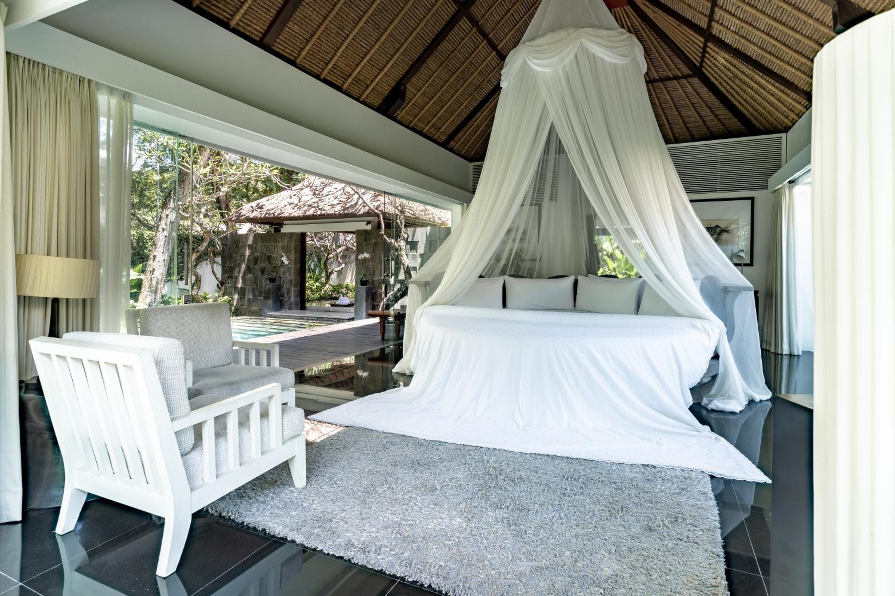 One-Bedroom Luxury Pool Villa with Free Airport Transfer - Photo 19
