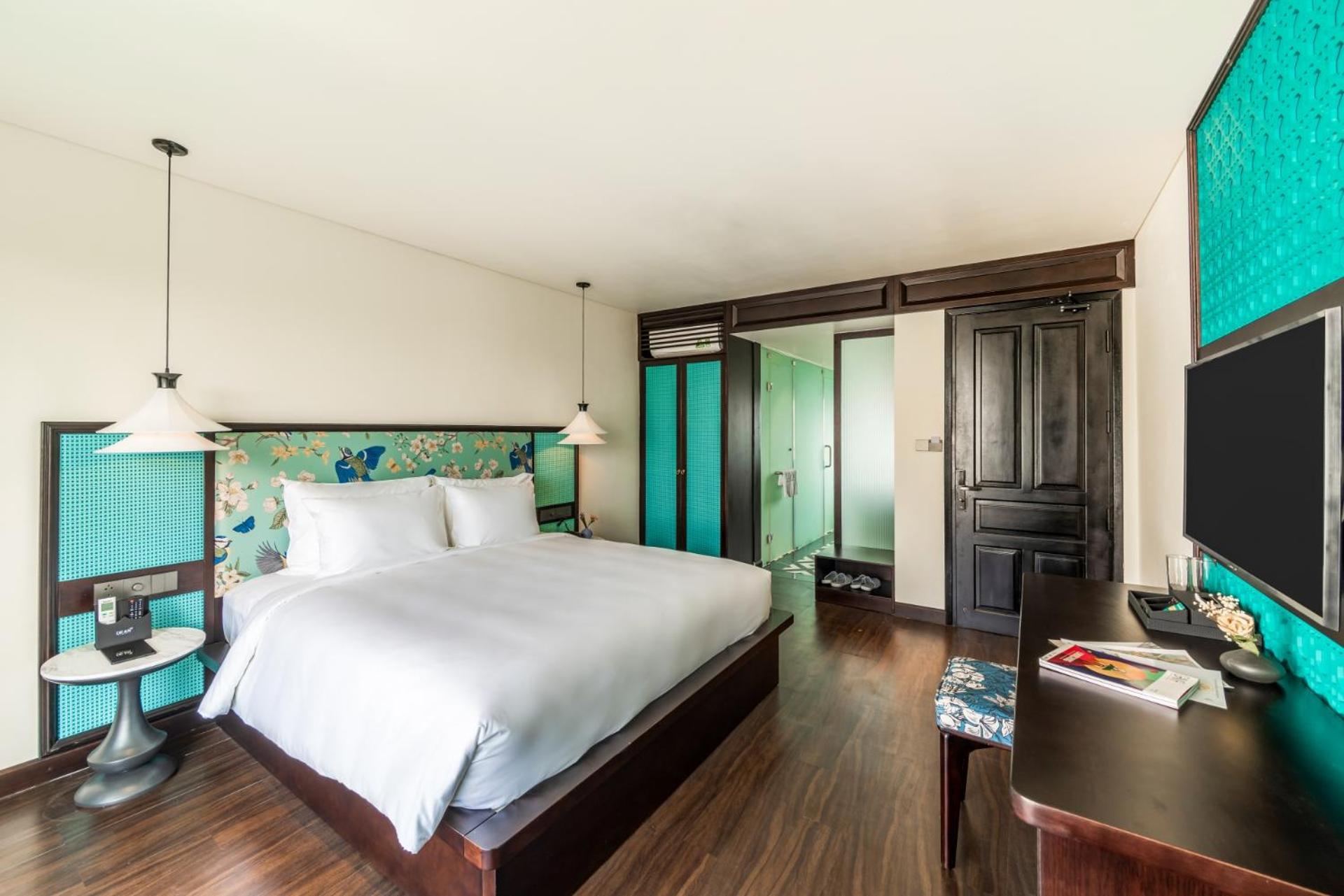 Deluxe Double Room with Balcony and River View photo 1