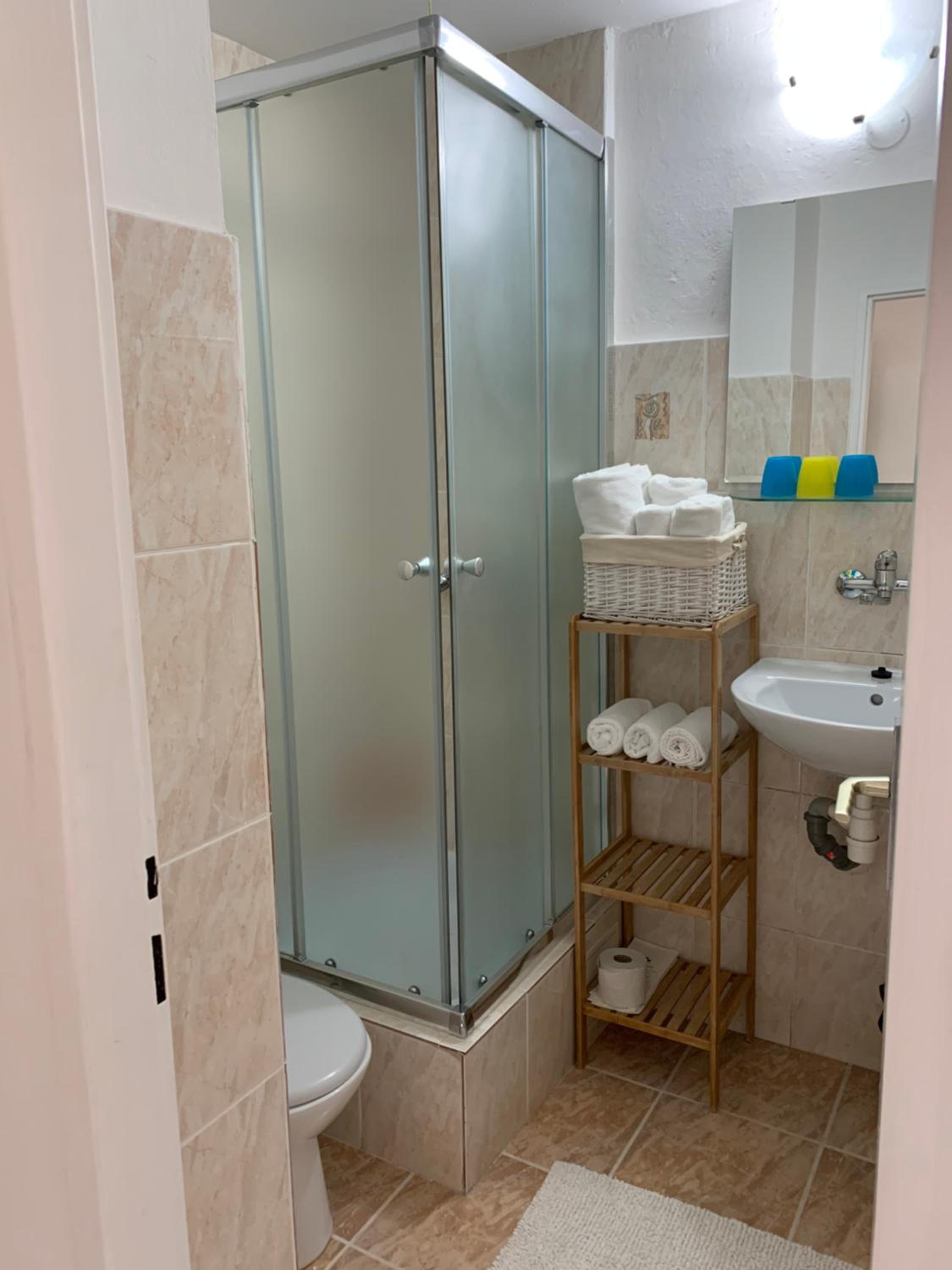 Triple Room - Photo 6