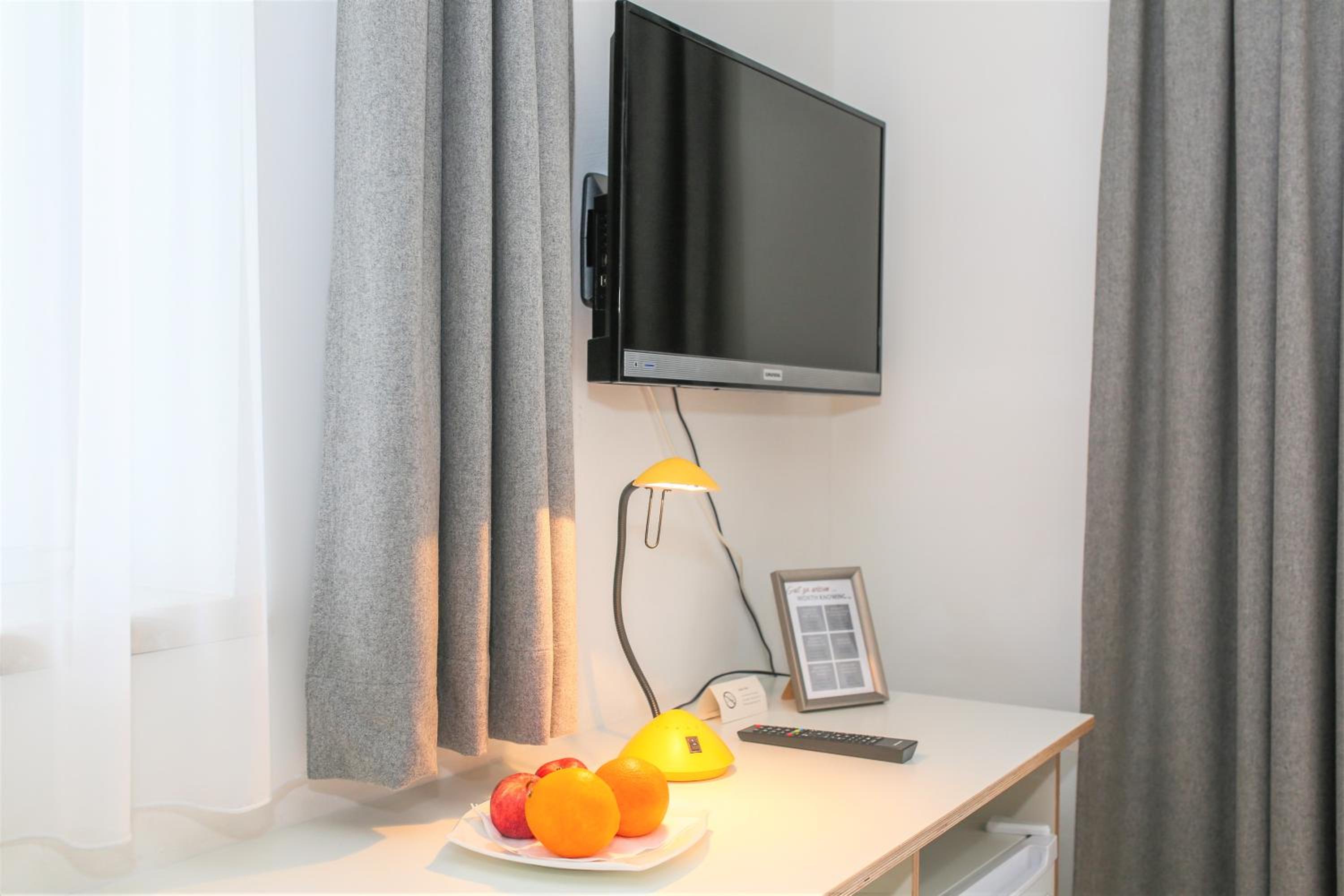 Triple Room with Balcony - Photo 15