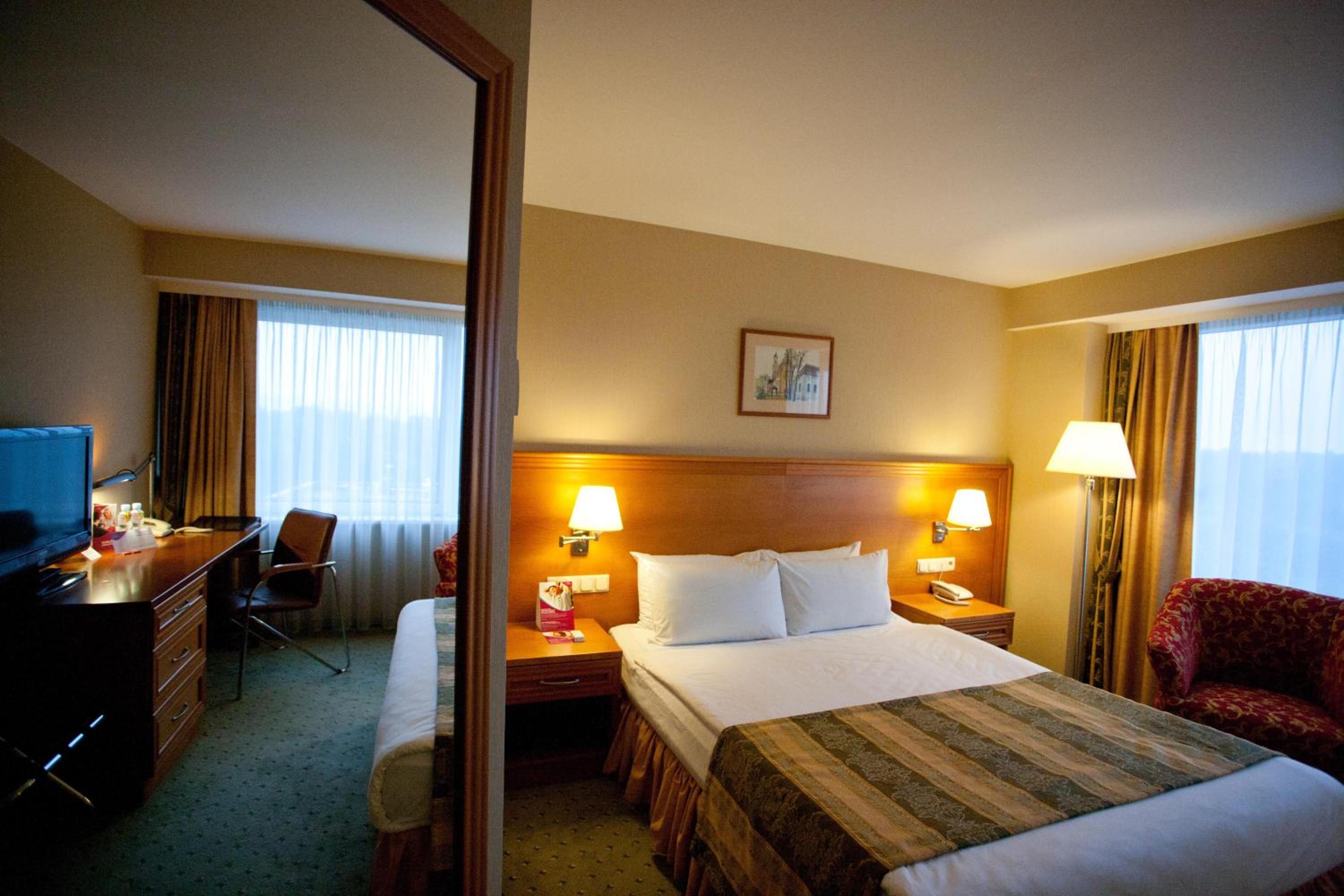 Standard Twin or Double Room - Photo 2