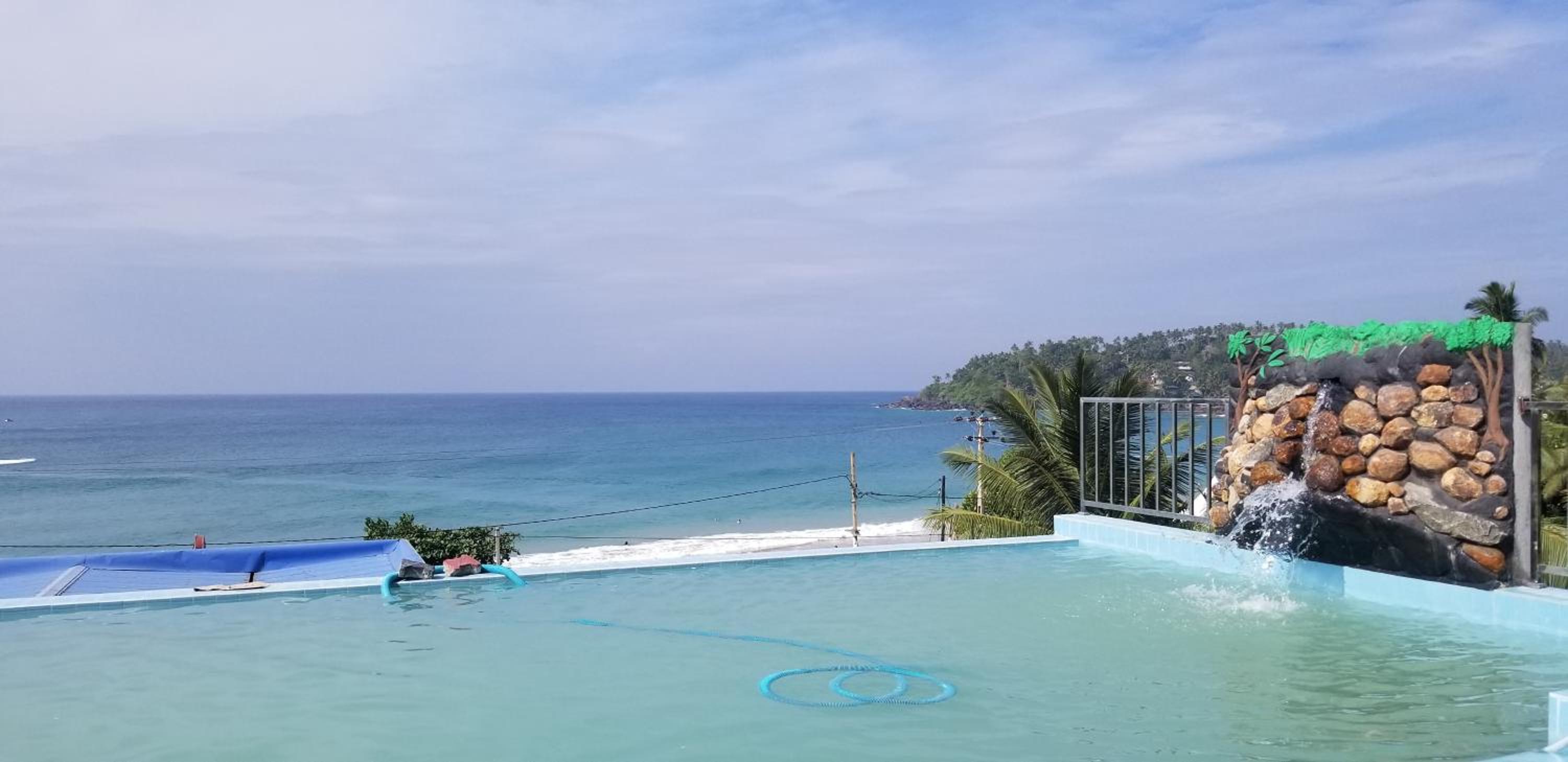 Quadruple Room with Sea View - Photo 10