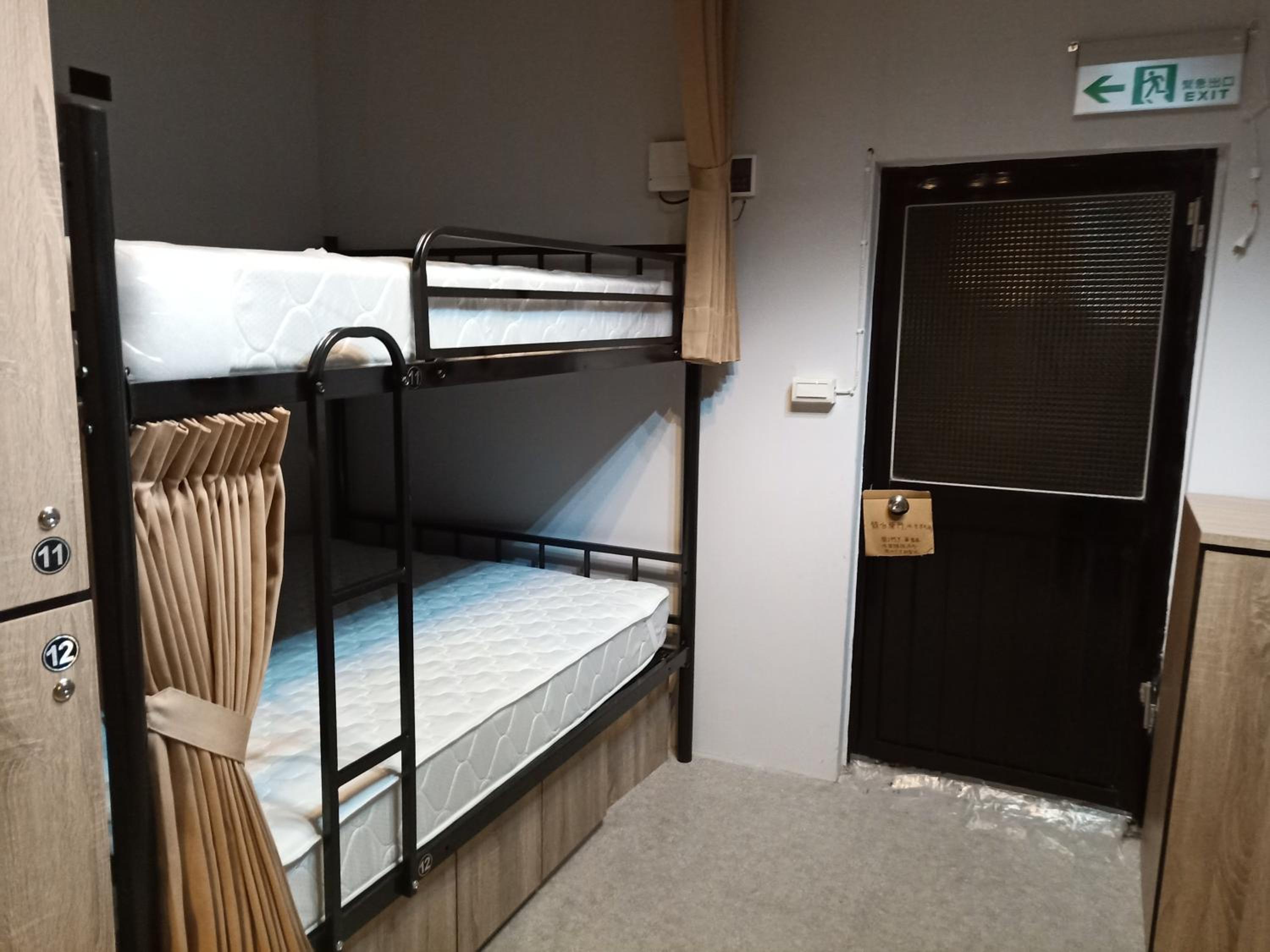 Bunk Bed in Mixed Dormitory Room photo 1