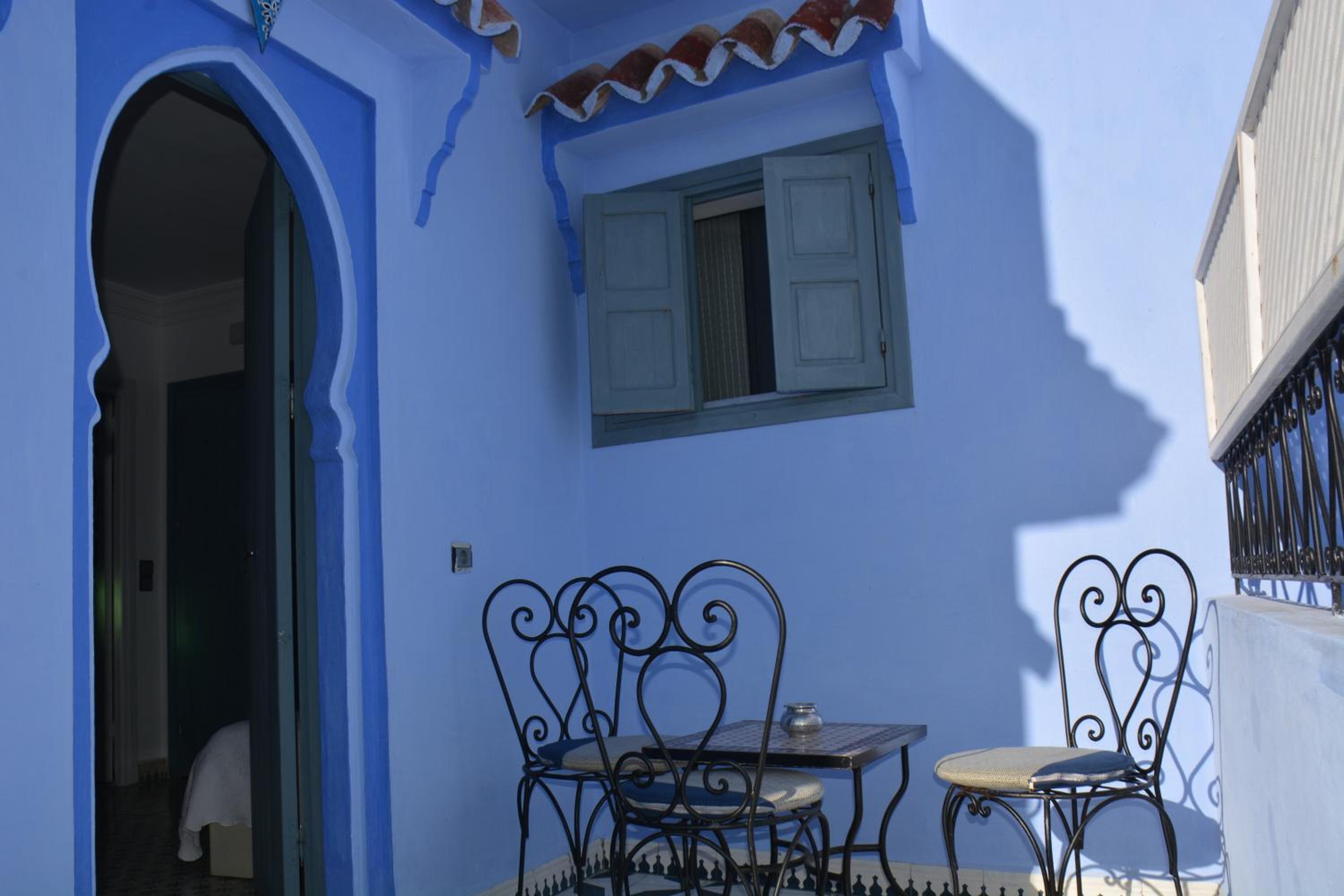 Double Room with Balcony (3 Adults) photo 2