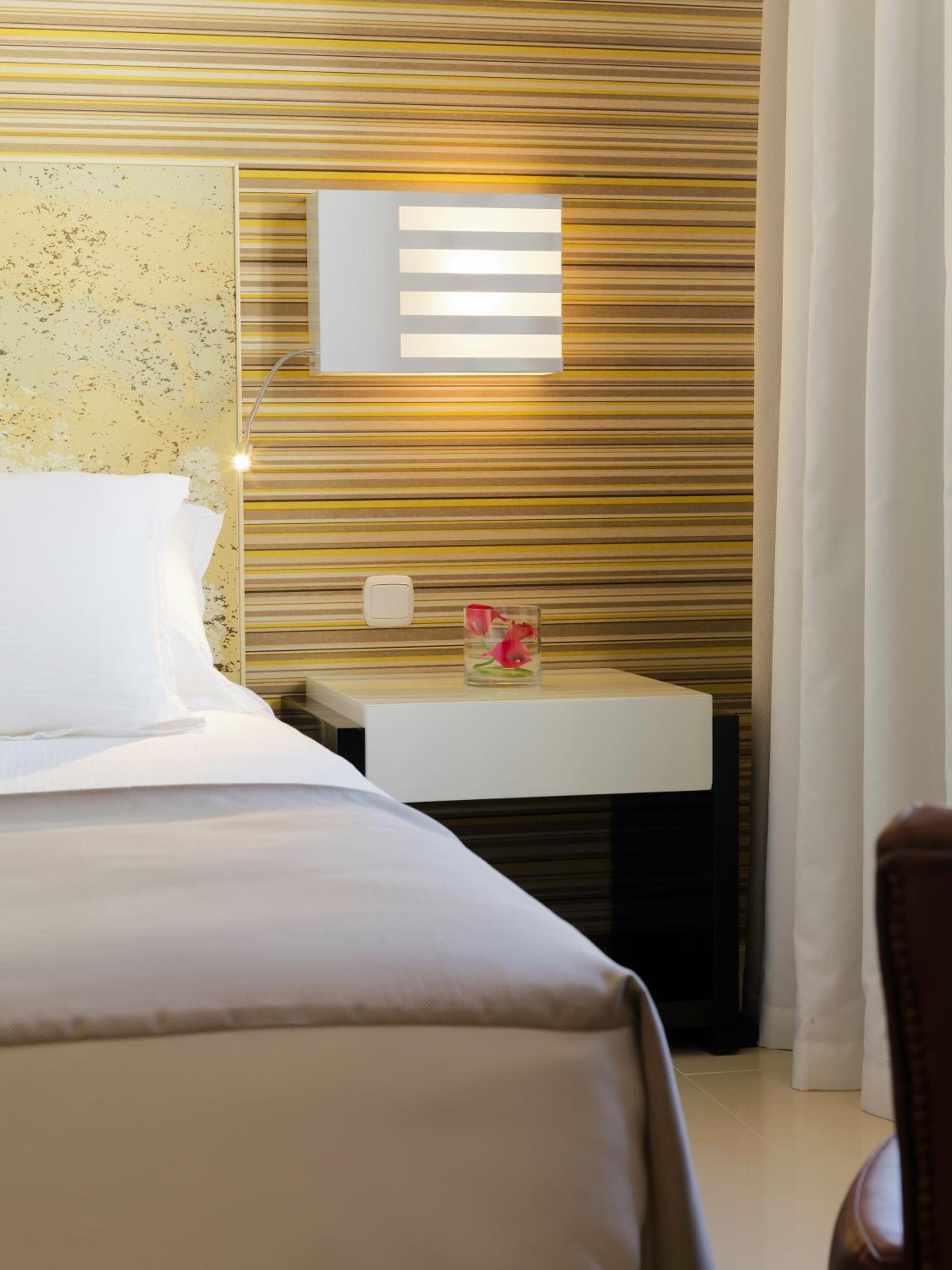 Suite with Pool View