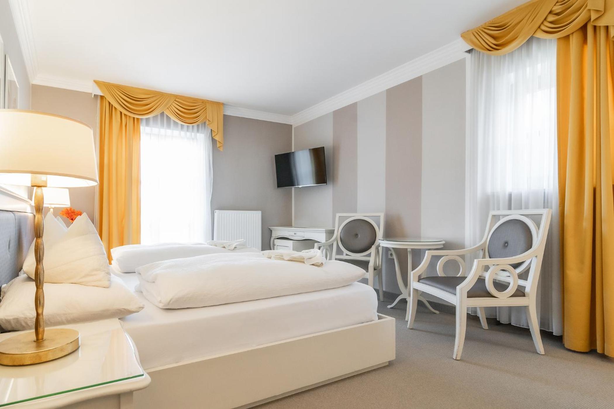 Superior Double Room - Photo 11