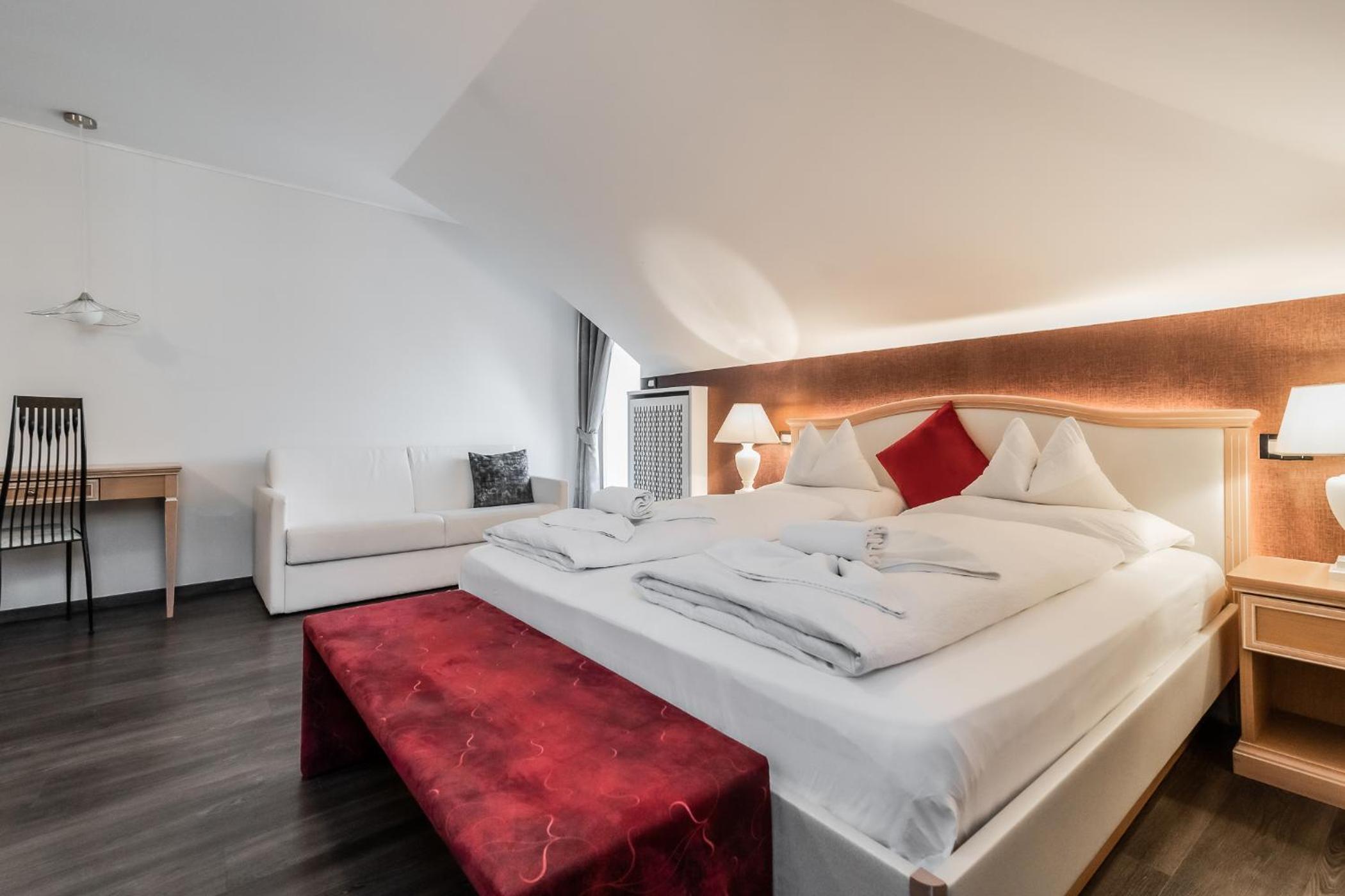 Superior Double Room - Photo 9