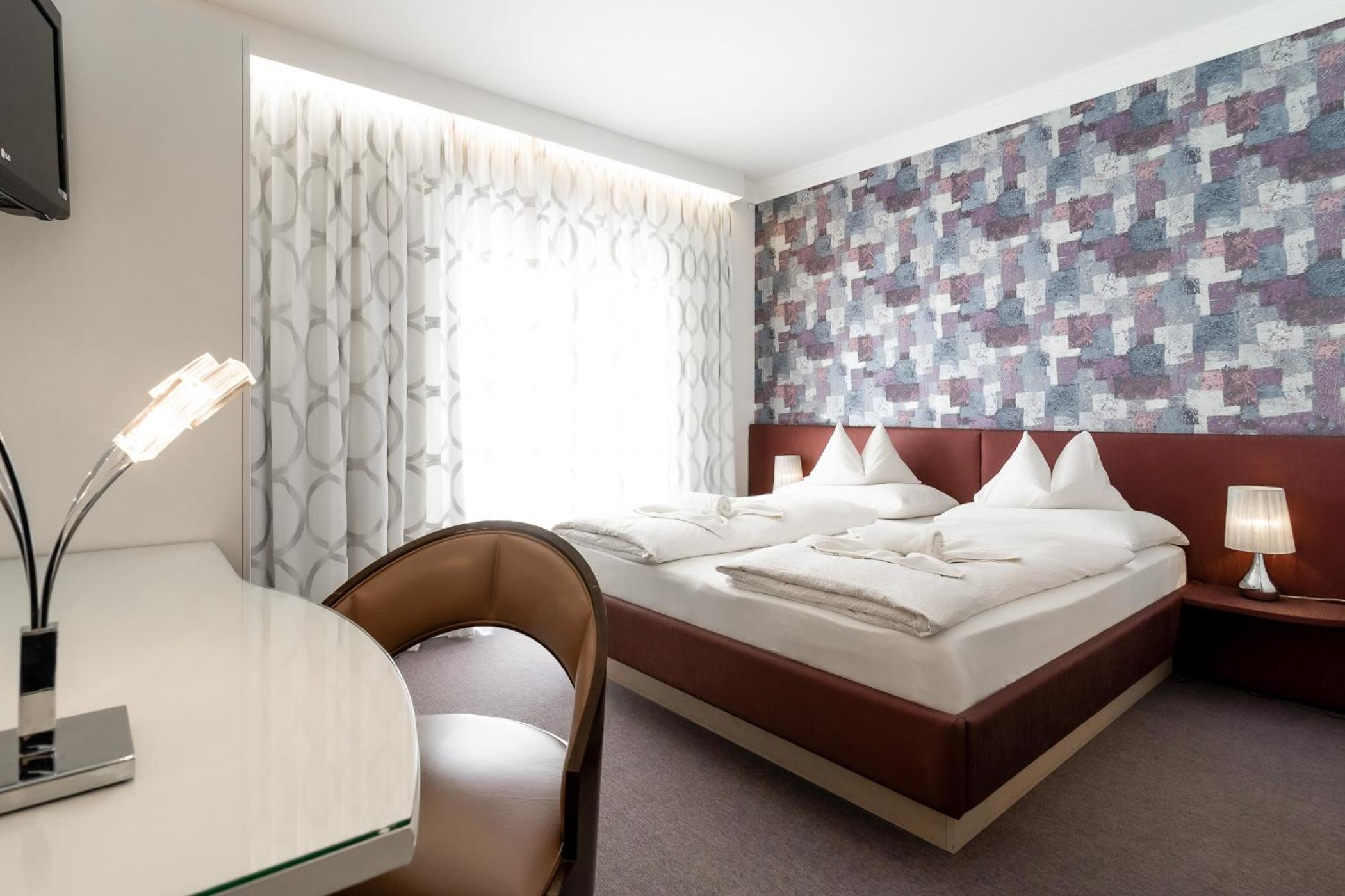 Standard Double Room - Photo 6