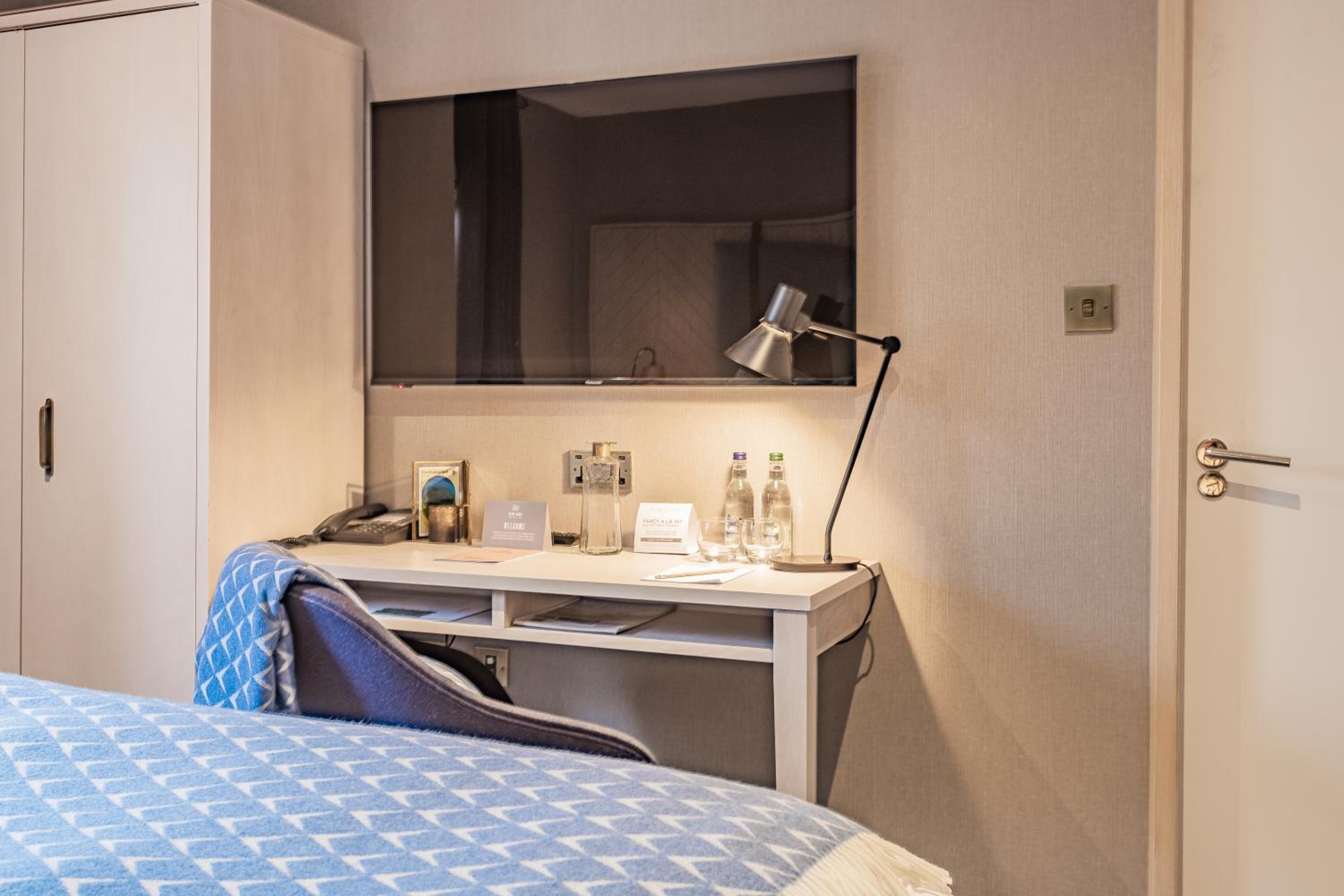 Classic Double Room - Photo 7