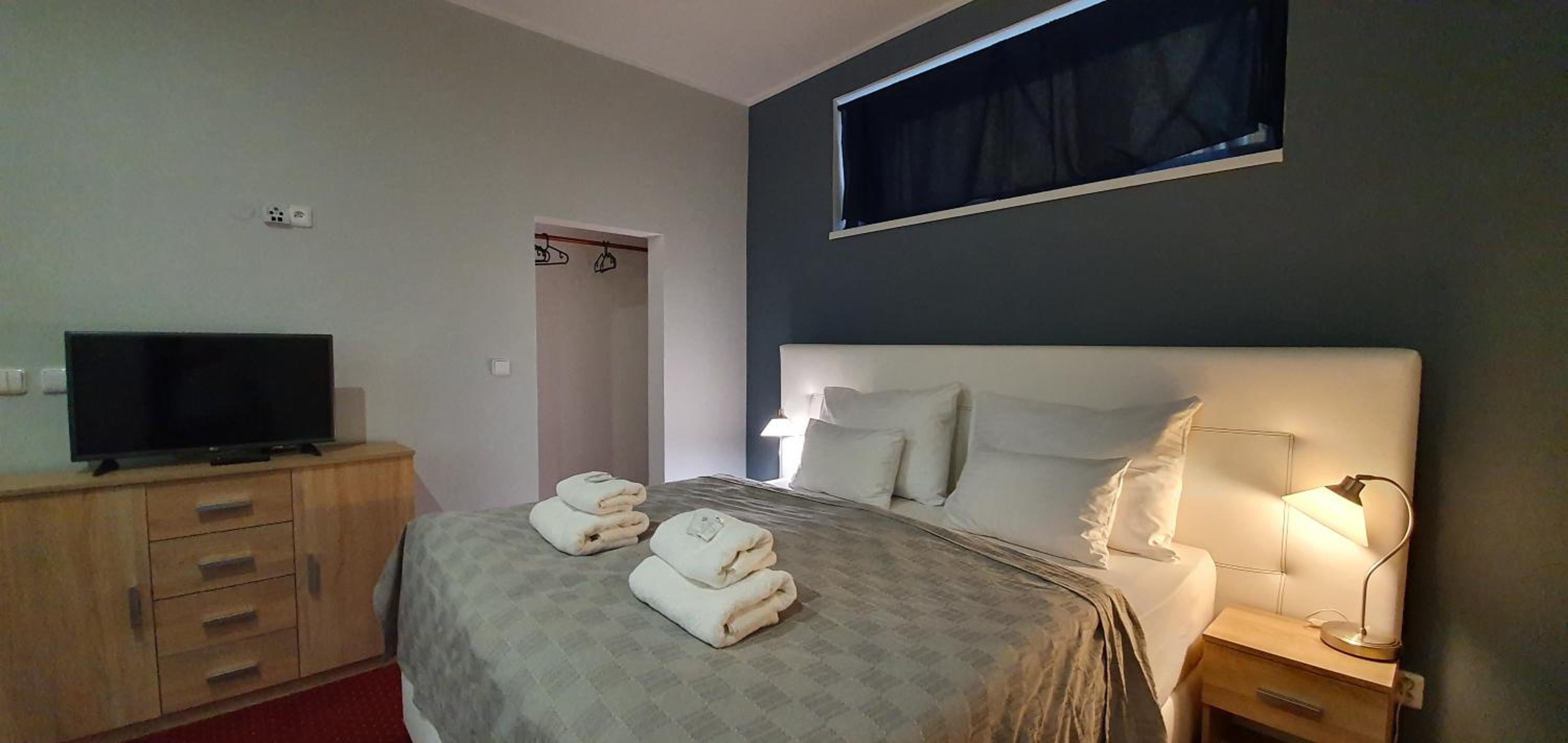 Deluxe Double Room with Bath