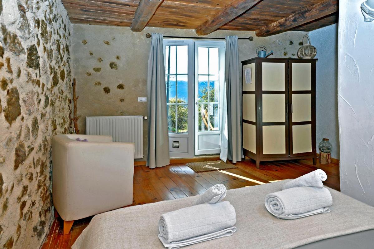 Double Room with Mountain View photo 3