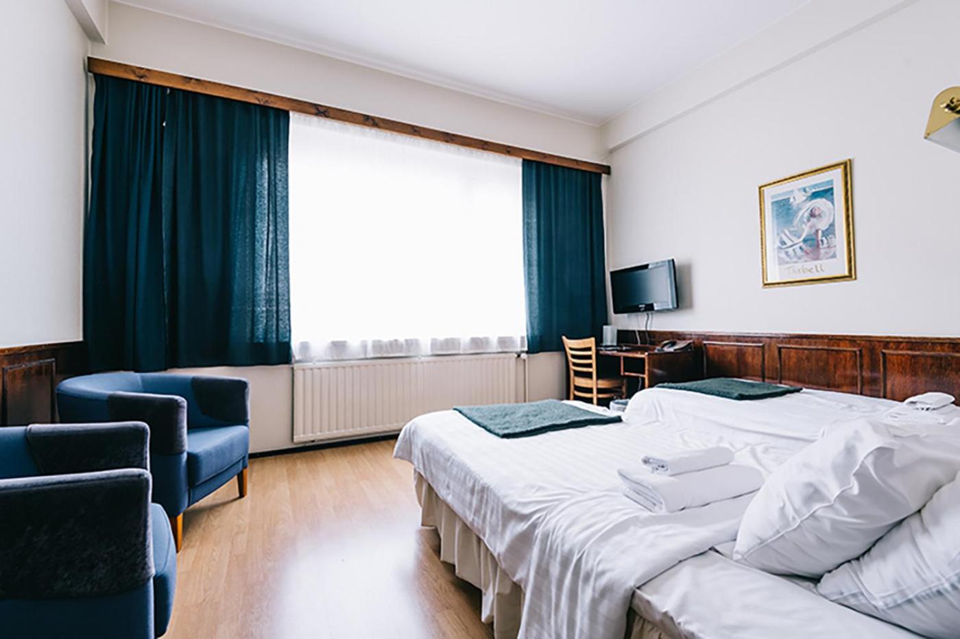 Economy Double Room - Photo 10