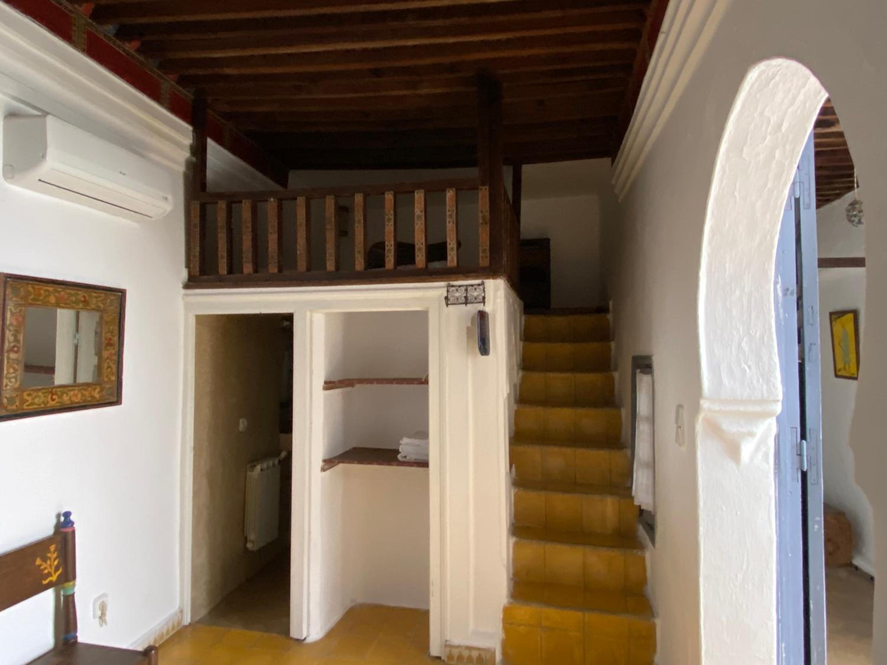Duplex Quadruple Room - Photo 7