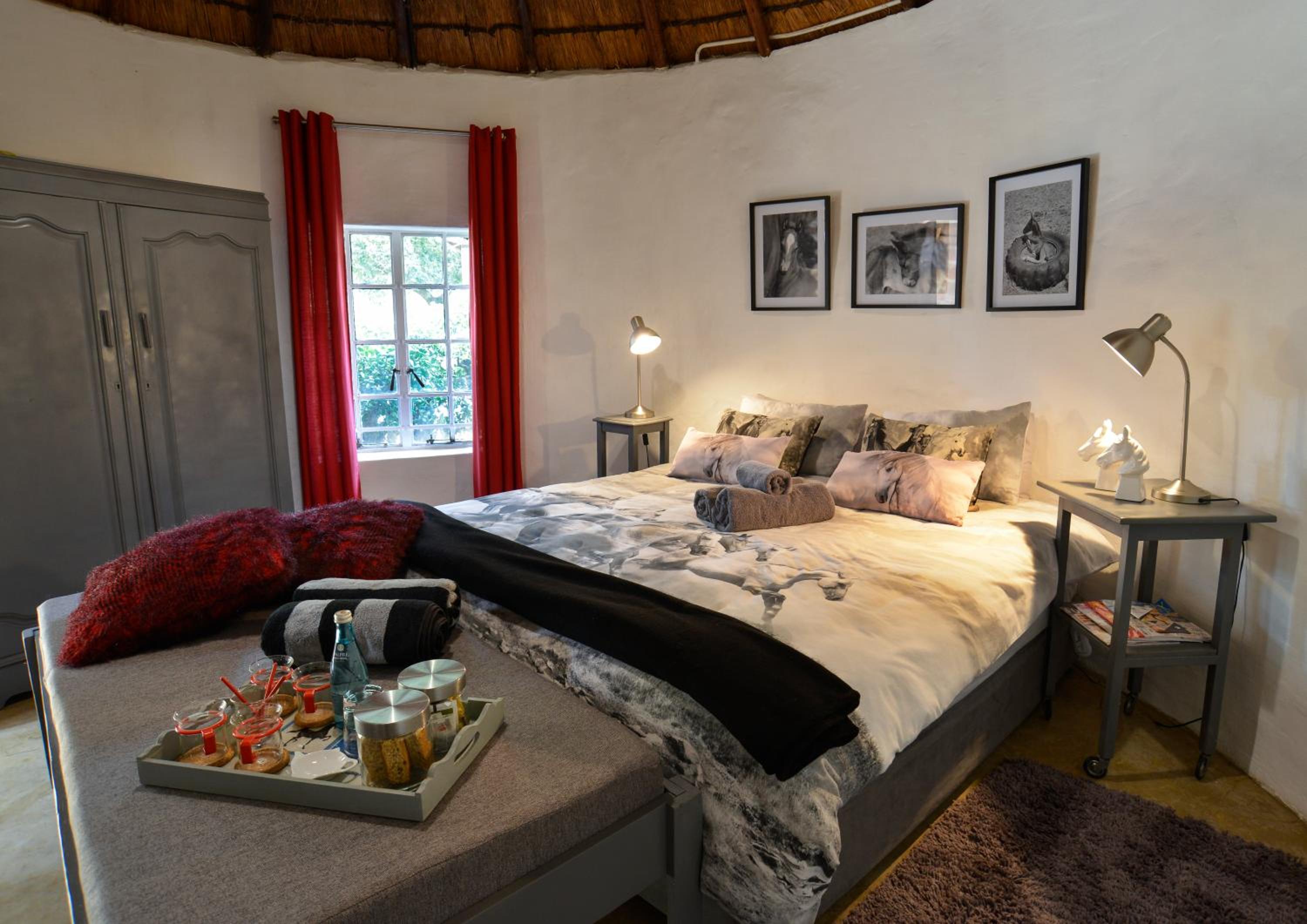 Deluxe Double Room (2 Adults + 1 Child) photo 1