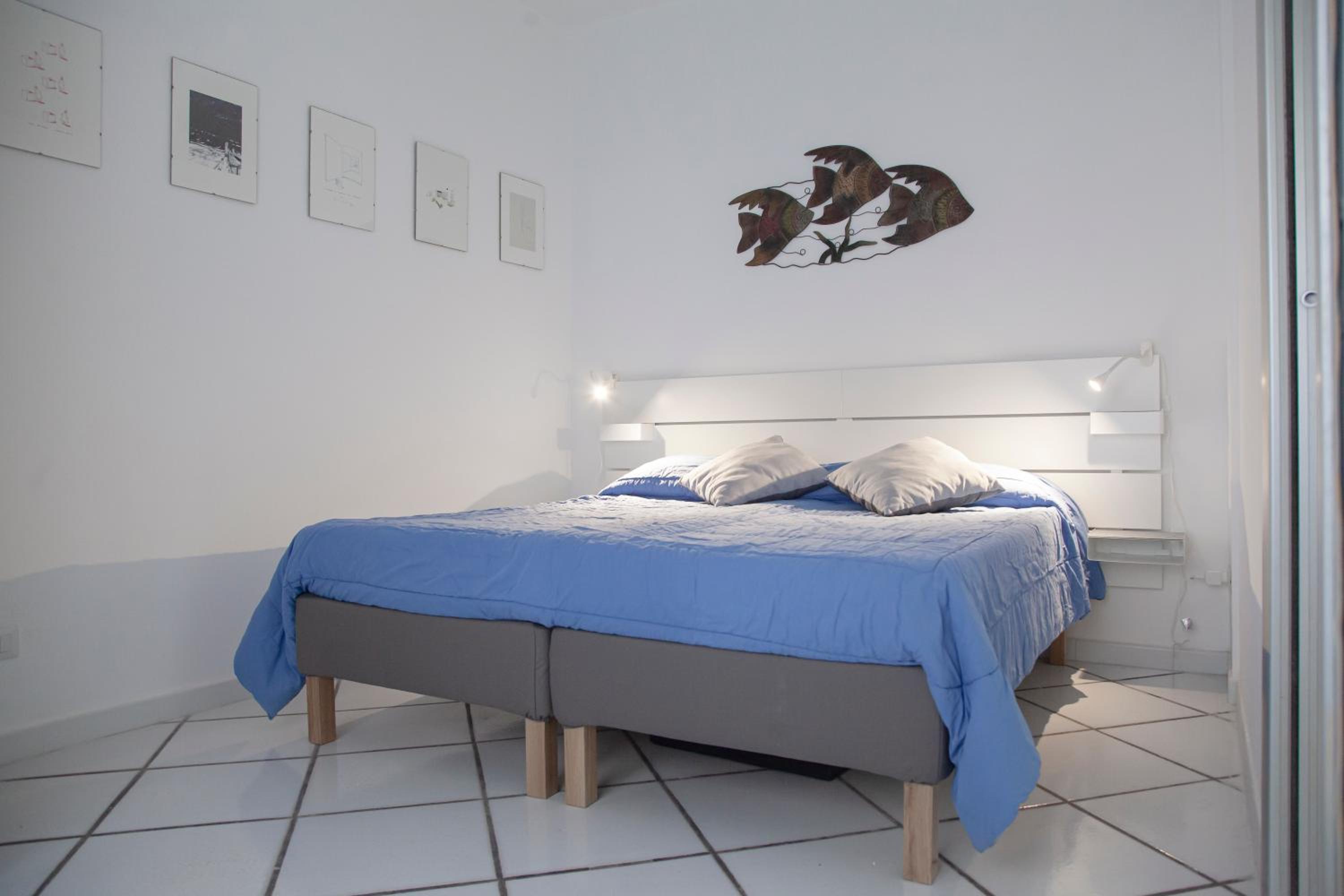 Two-Bedroom Suite - Photo 9