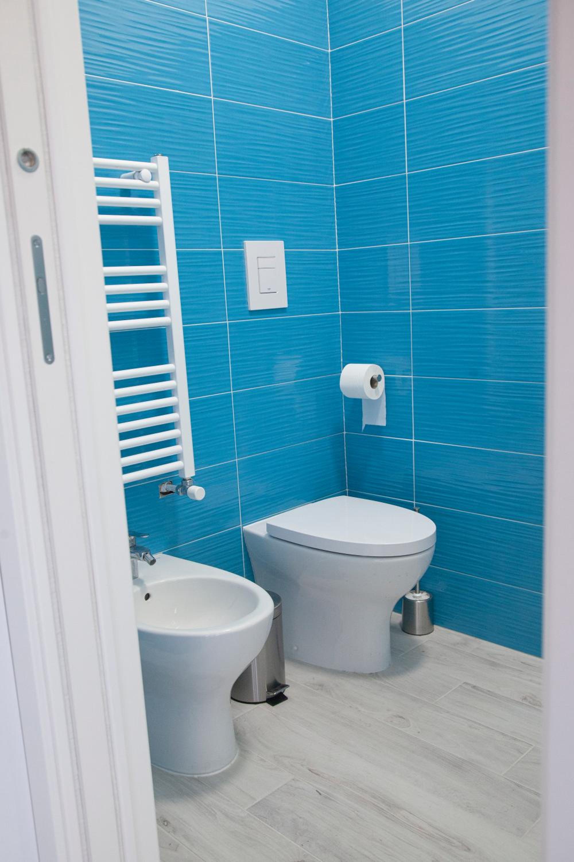 Two-Bedroom Suite - Photo 7