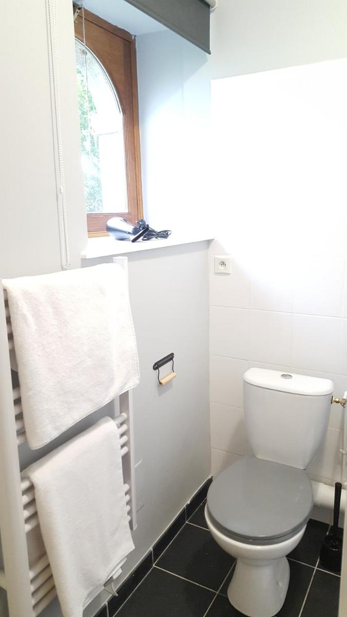 Double Room - Photo 13