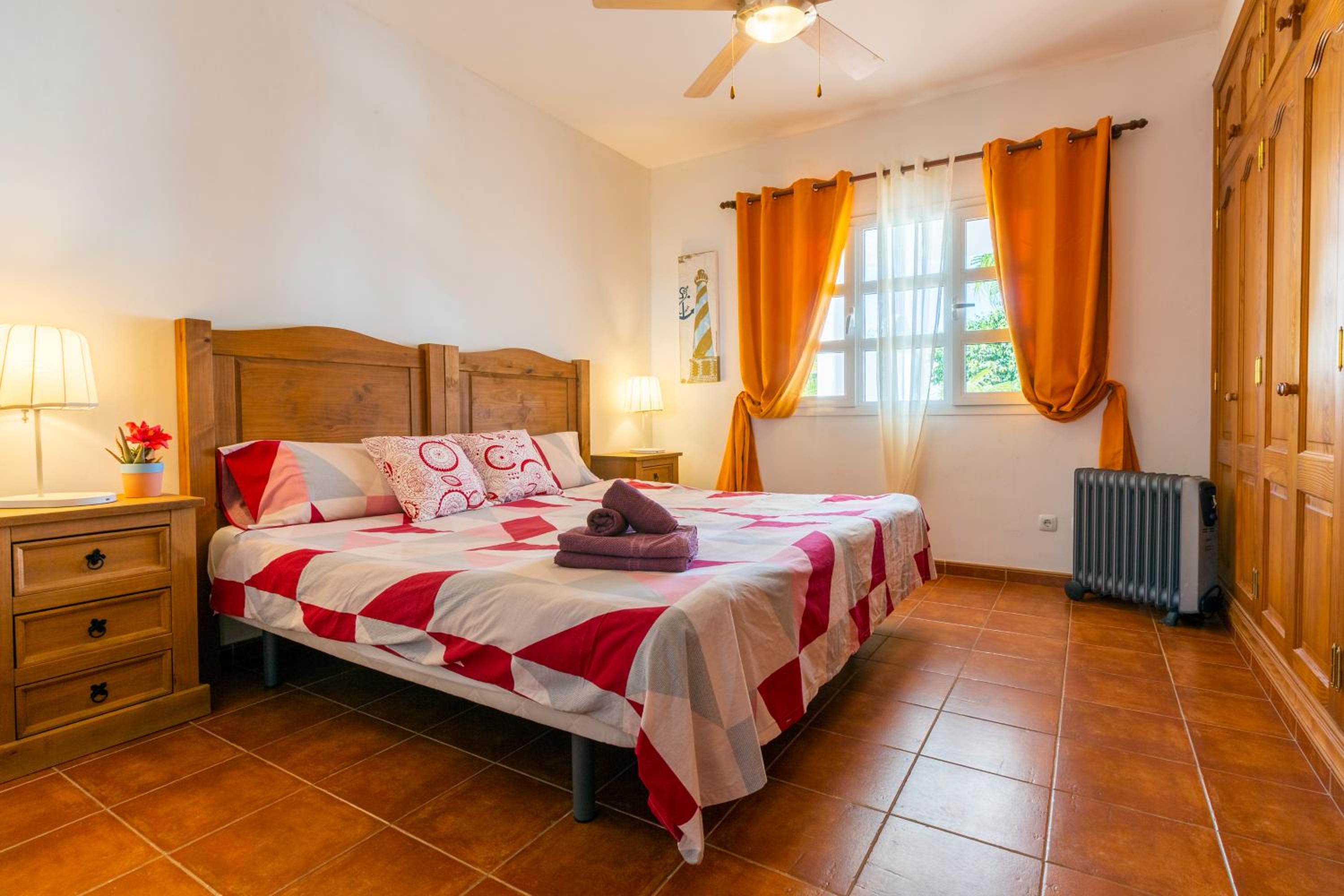 Suite Junior con vista a la piscina
