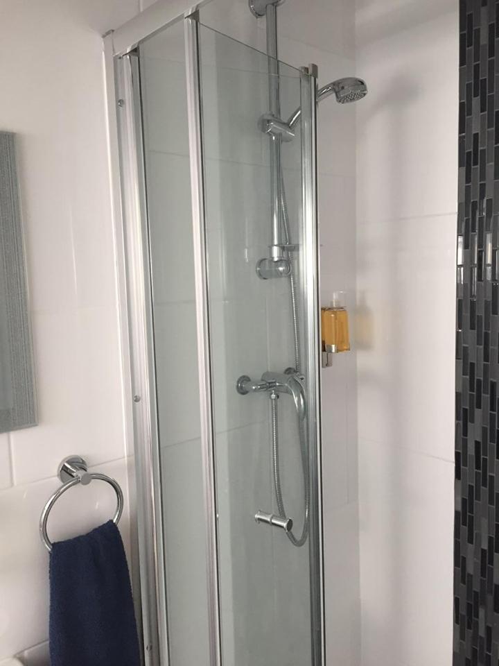 Double or Twin Room - Lower Ground Floor photo 2