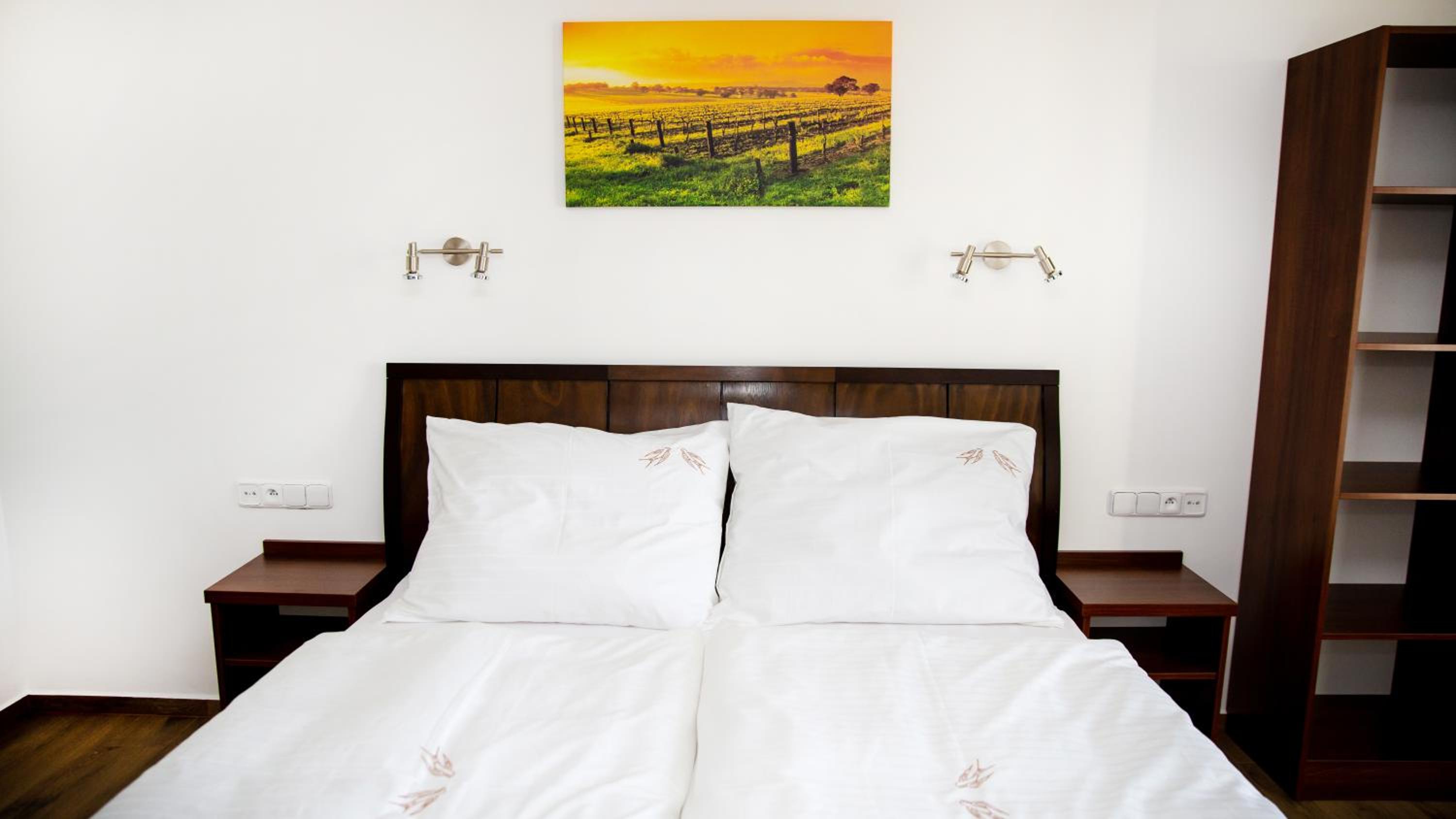 Deluxe Double Room with Extra Bed photo 2