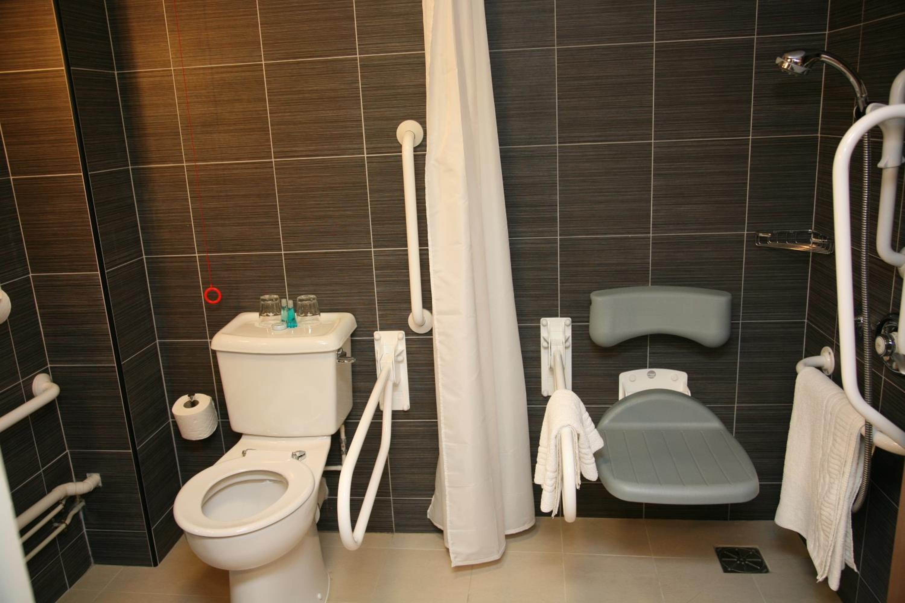 Double Room - Disability Access photo 2