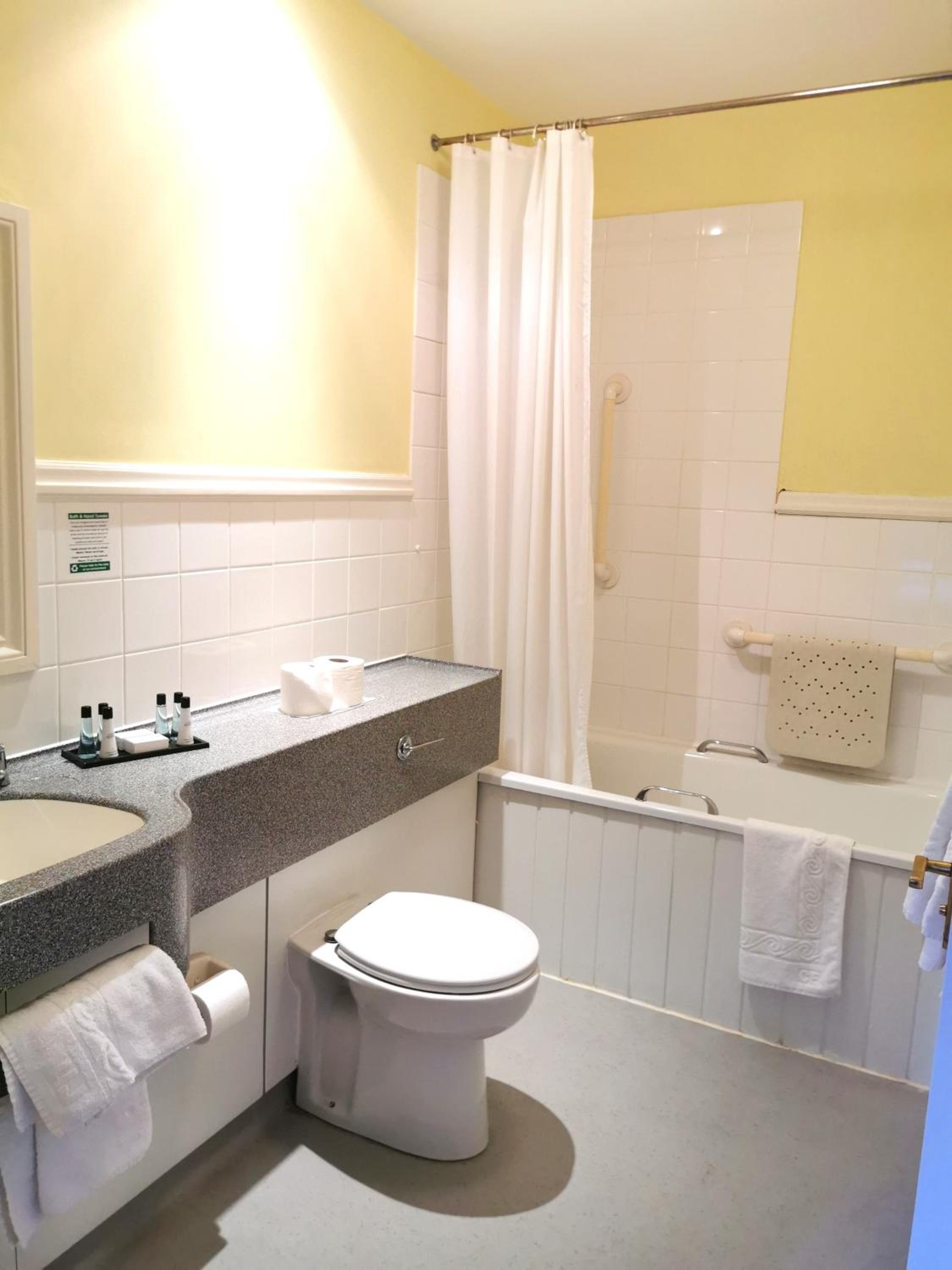 Double Room - Photo 5