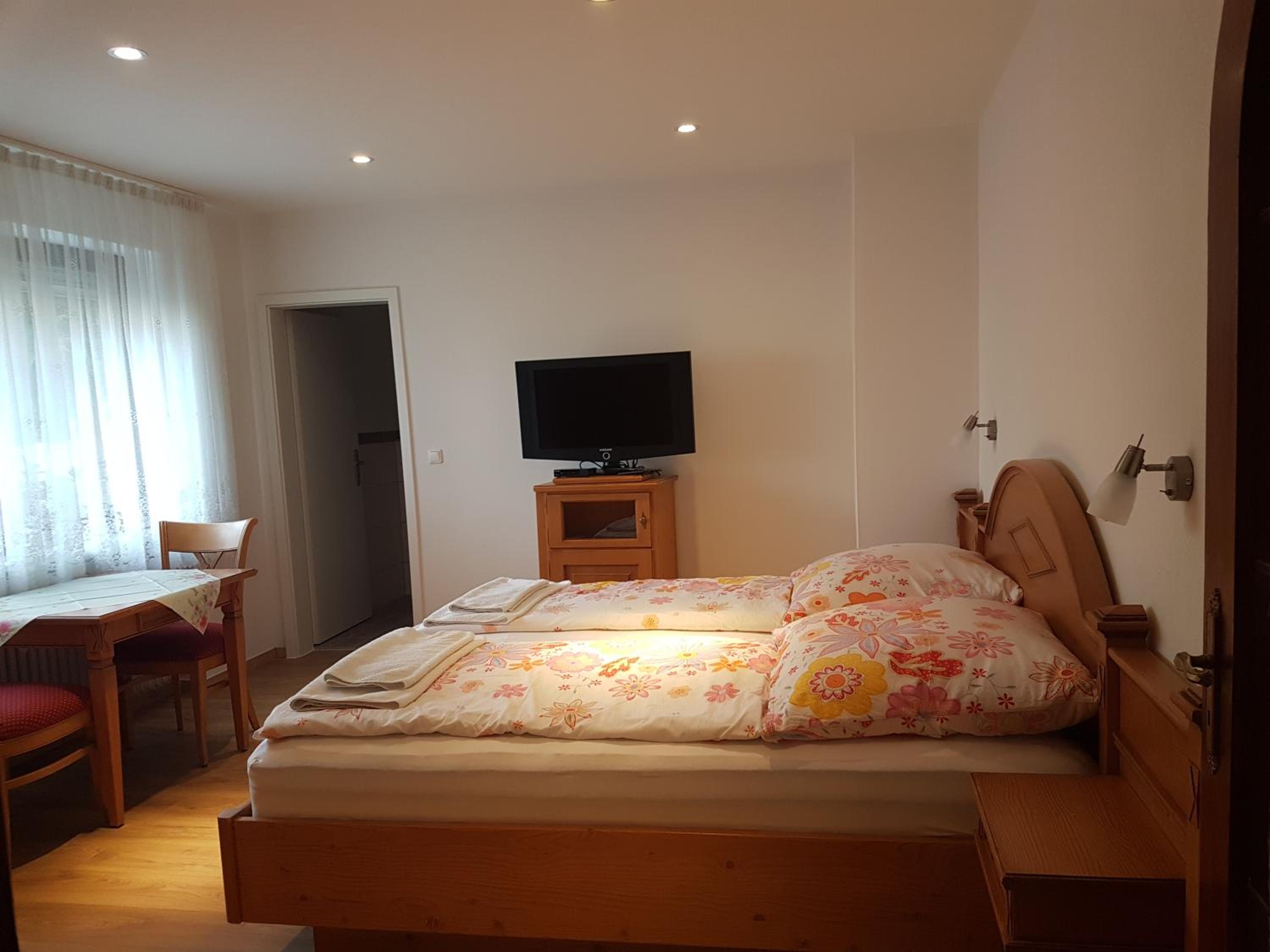 Standard Queen Room - Photo 1