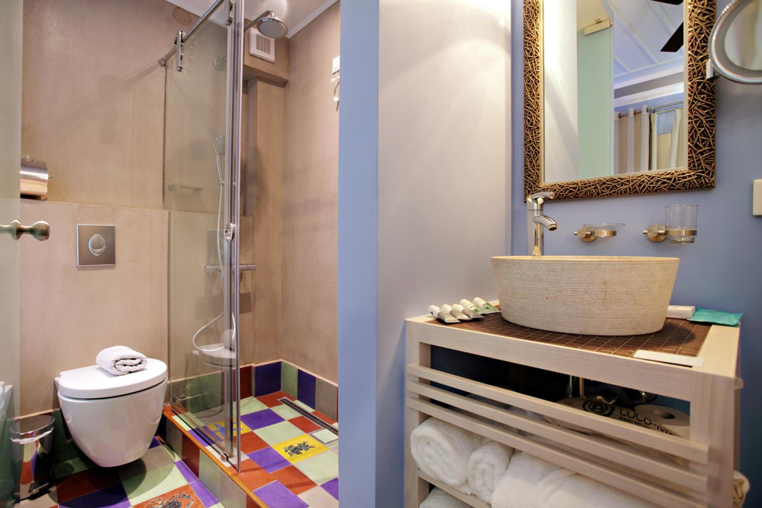 Deluxe Room - Photo 2