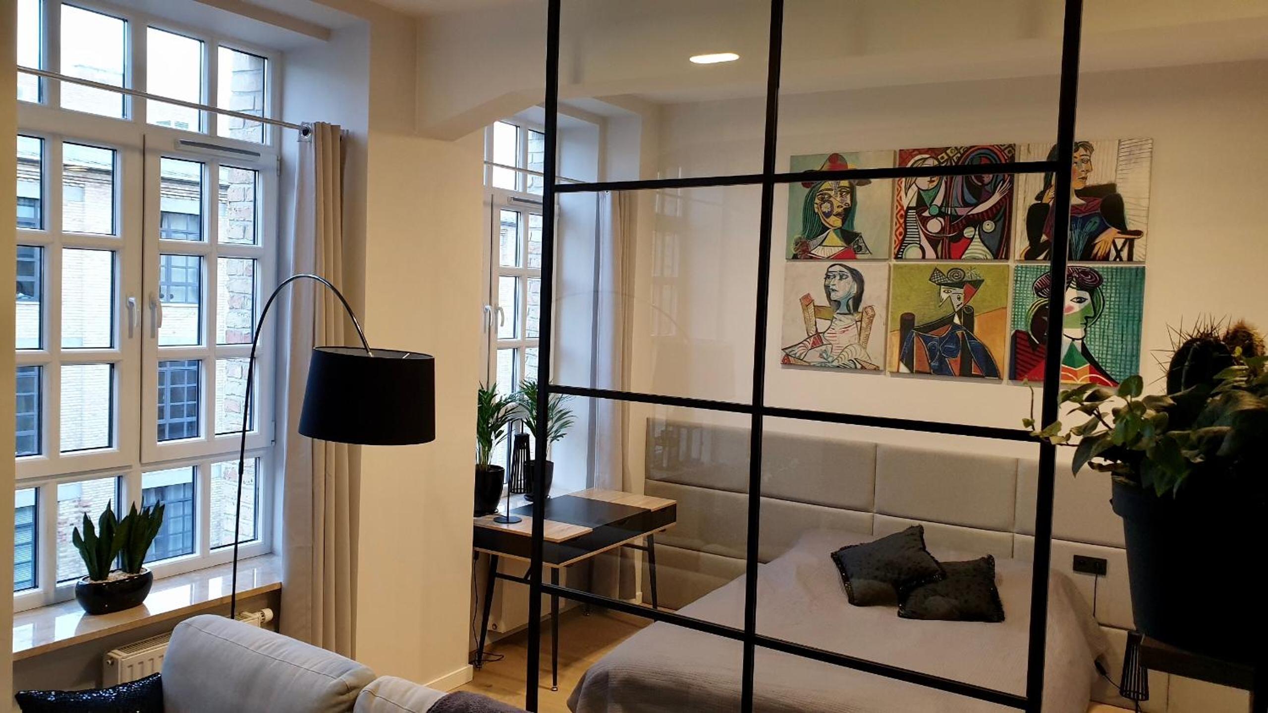 One-Bedroom Apartment photo 1