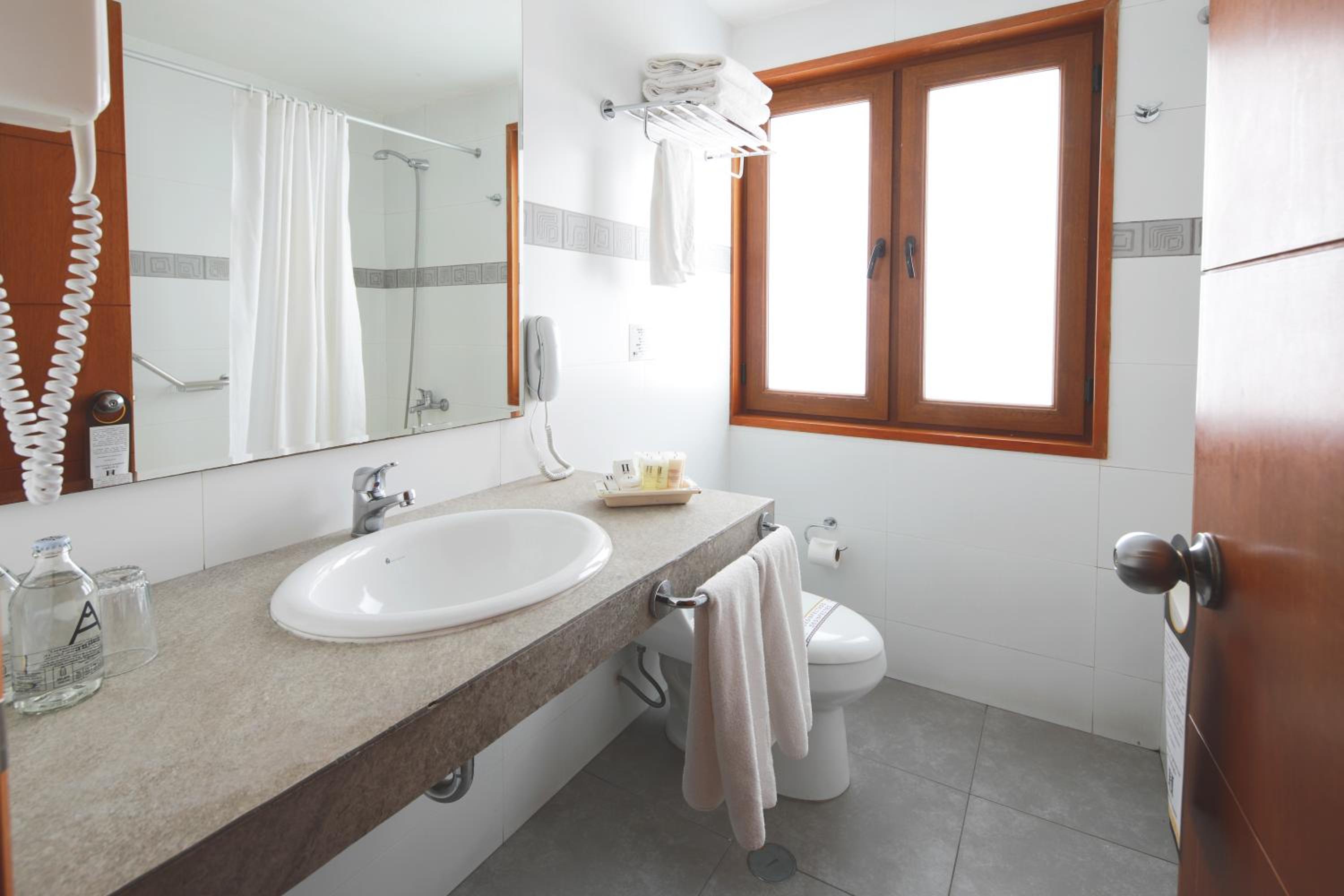 Double Room - Photo 12