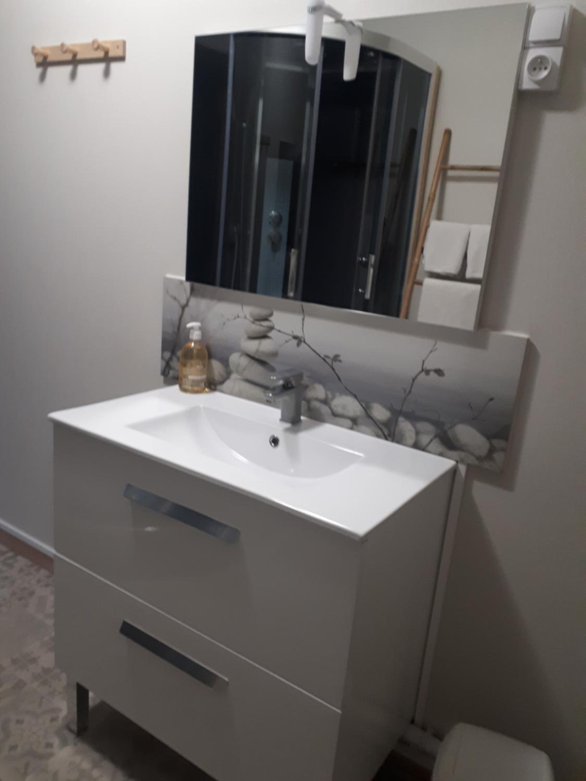 Double Room with Private Bathroom photo 3