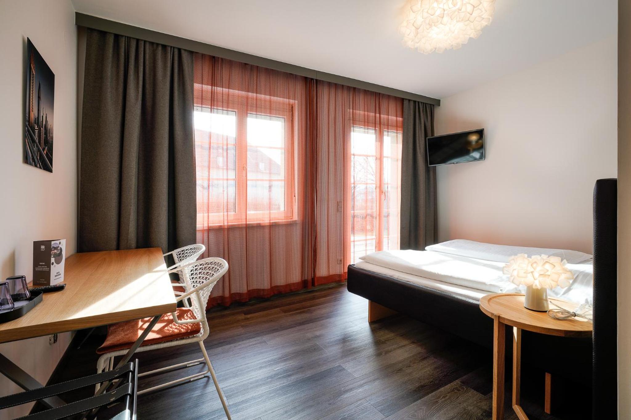 Economy Double Room photo 1