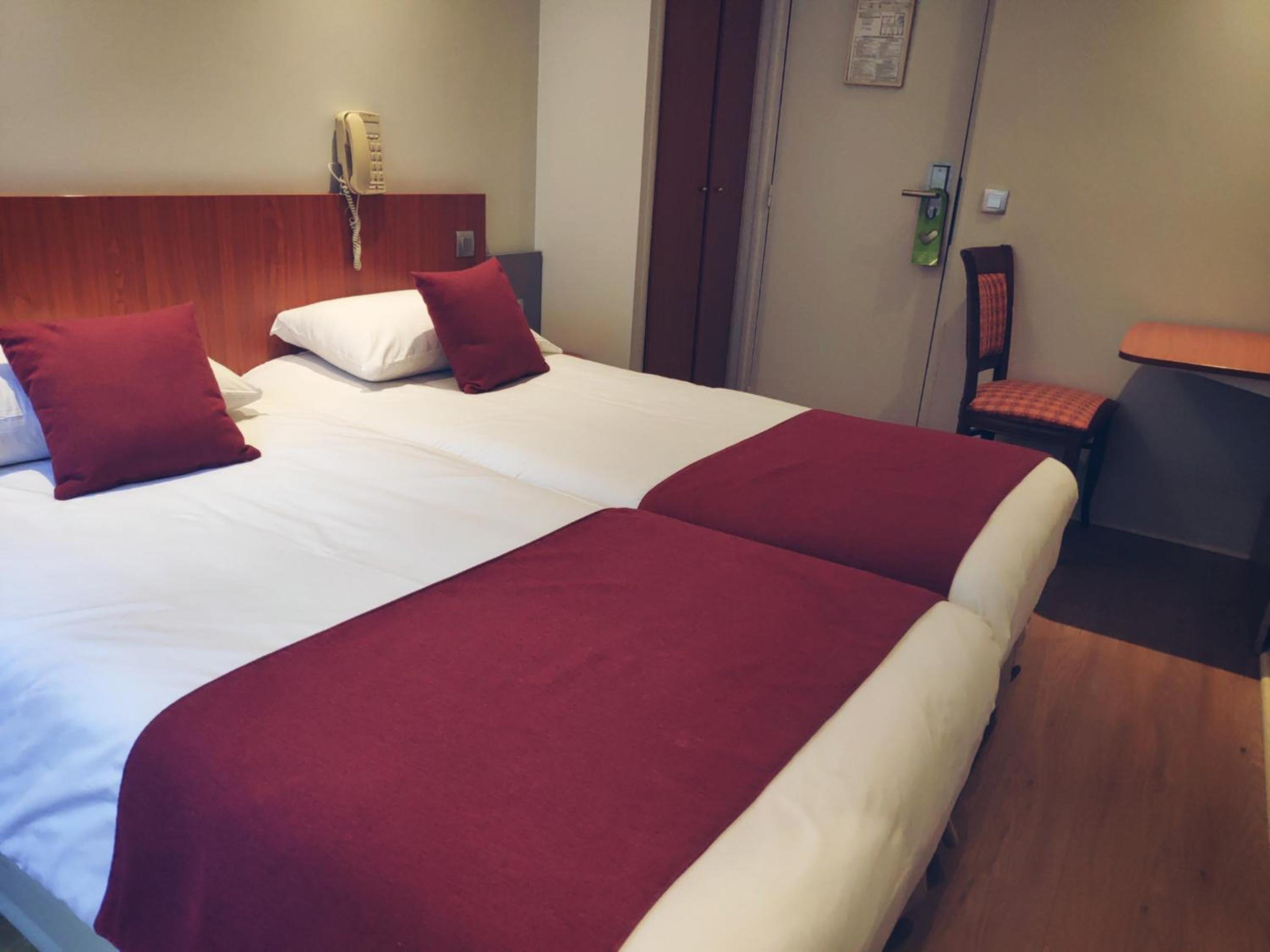 Standard Twin Room photo 1