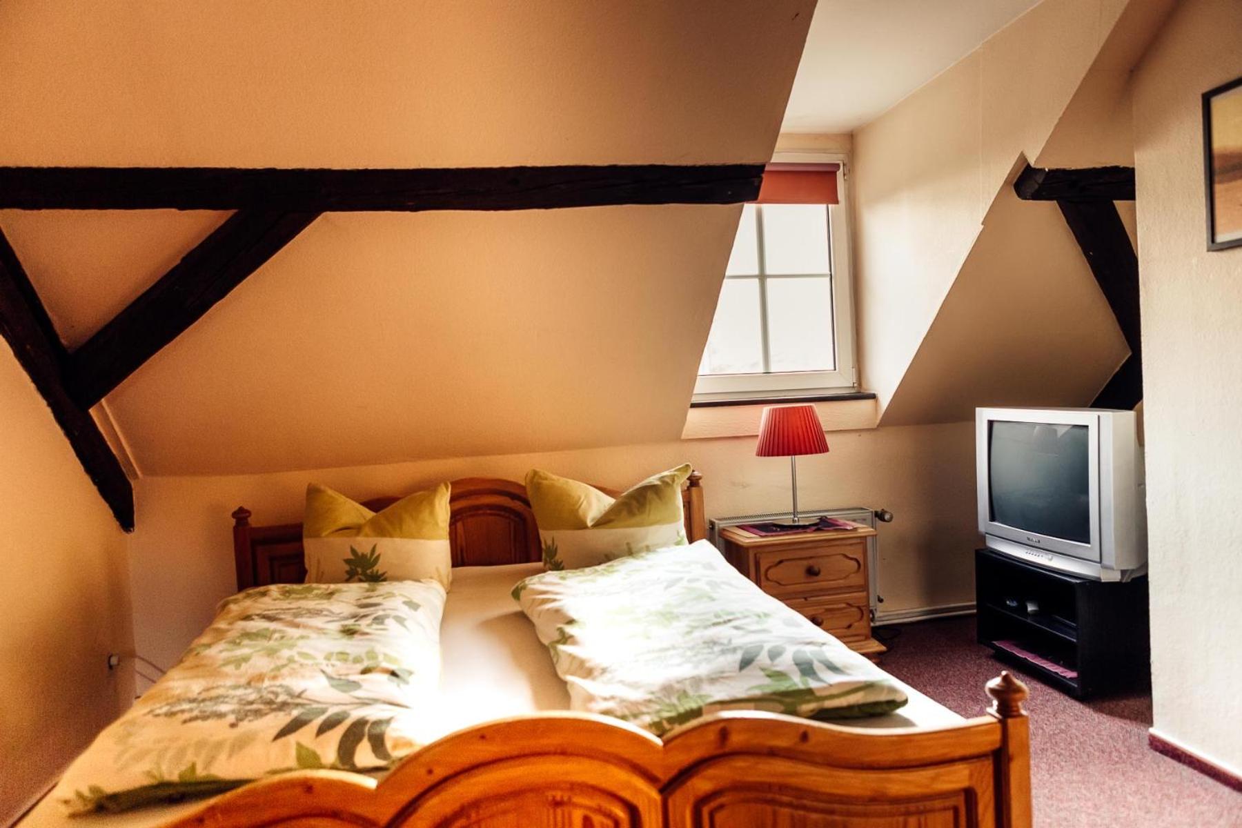 Single Room photo 2