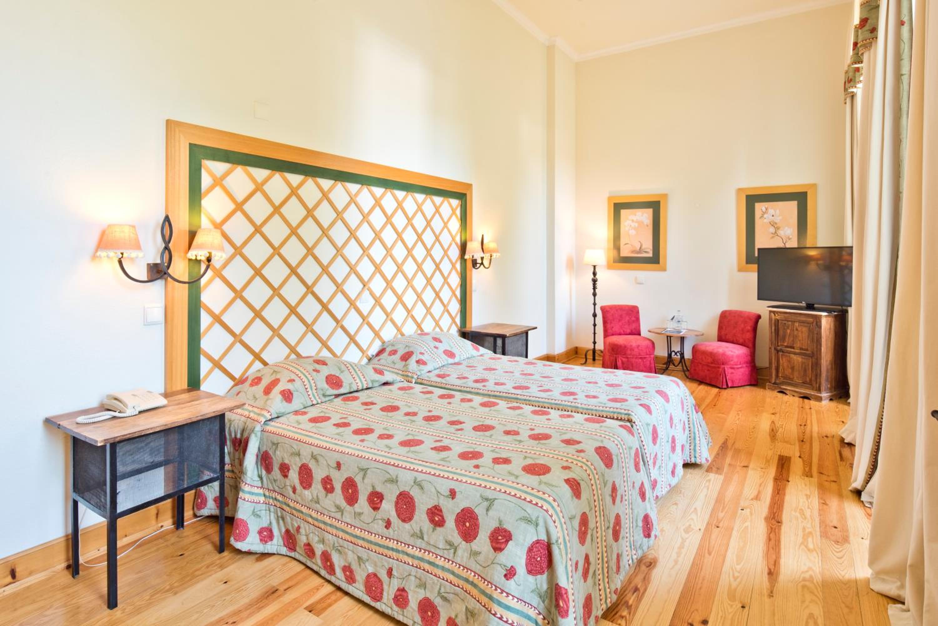Superior Double Or Twin Room - Photo 1