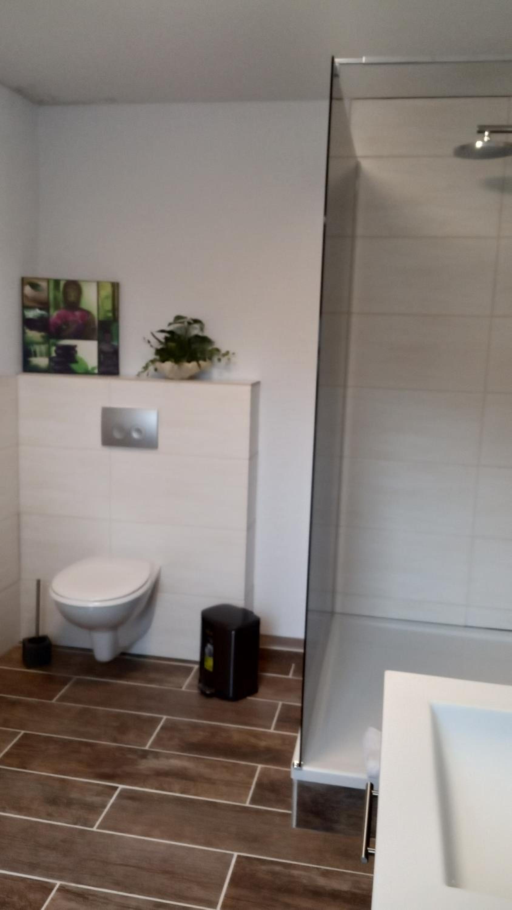 Large Double Room - Photo 6