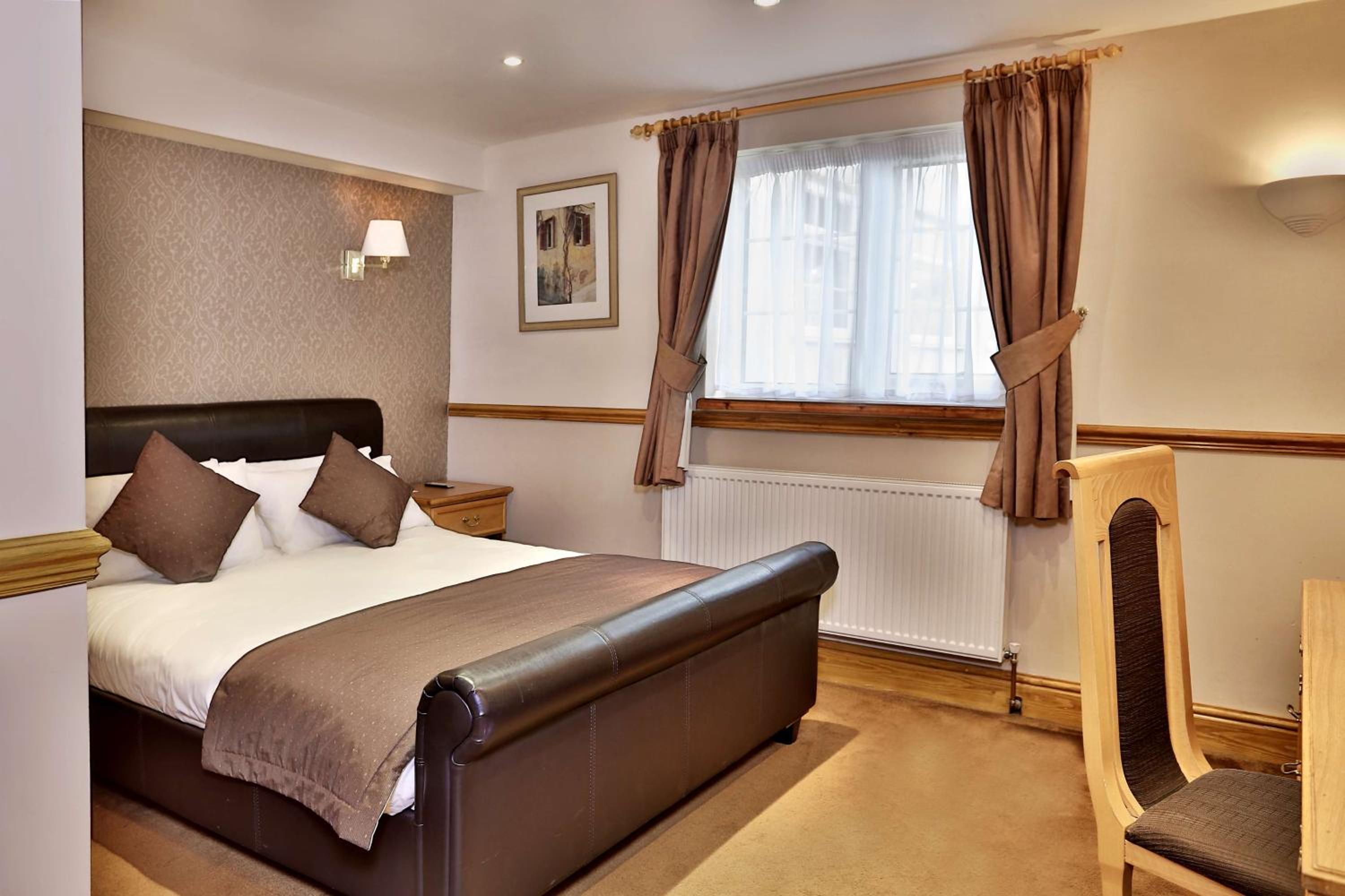 Standard Double Room - Photo 1