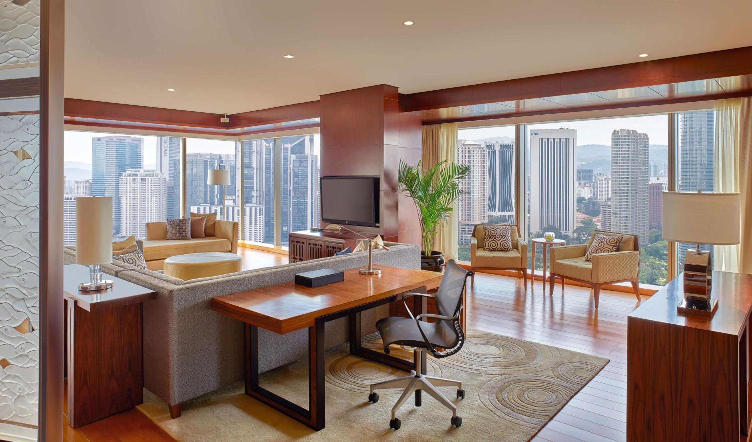 Grand Executive Suite