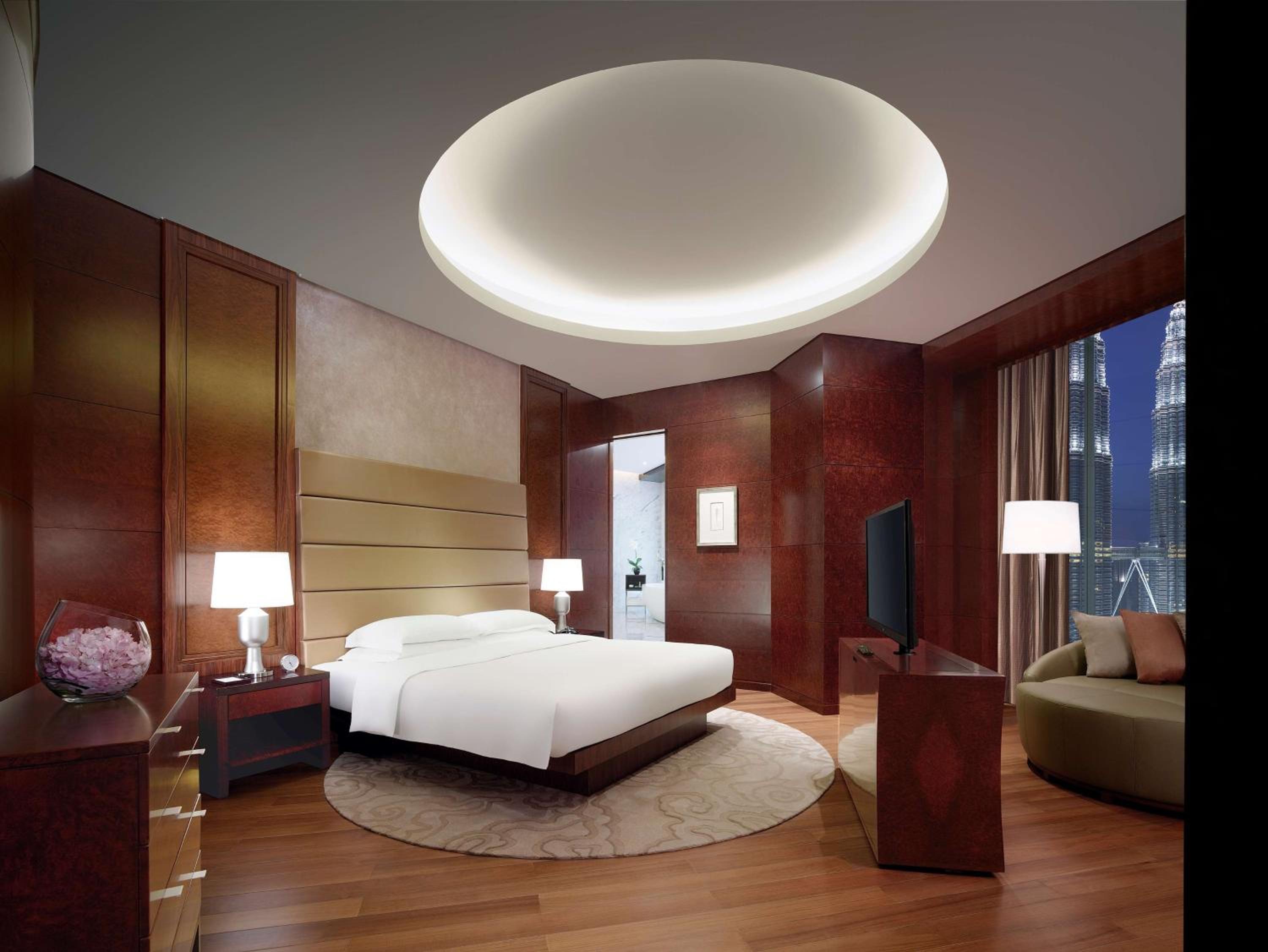 Diplomat Suite