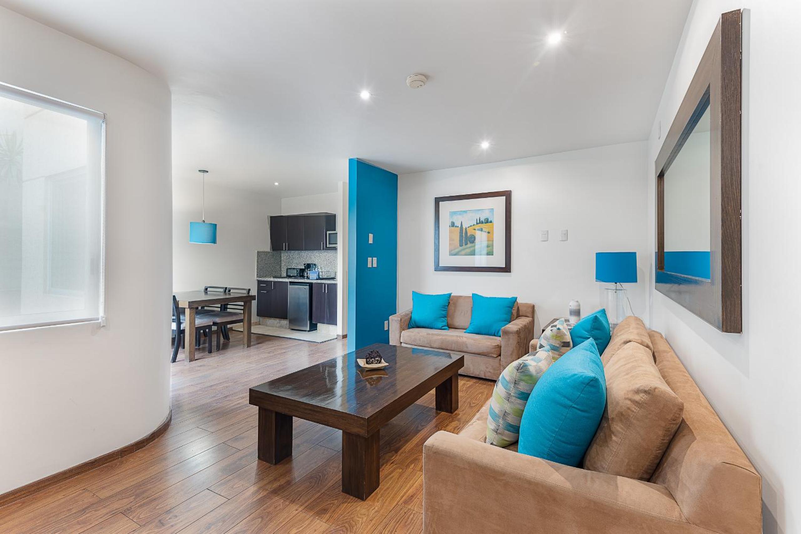 Superior Suite - Photo 43
