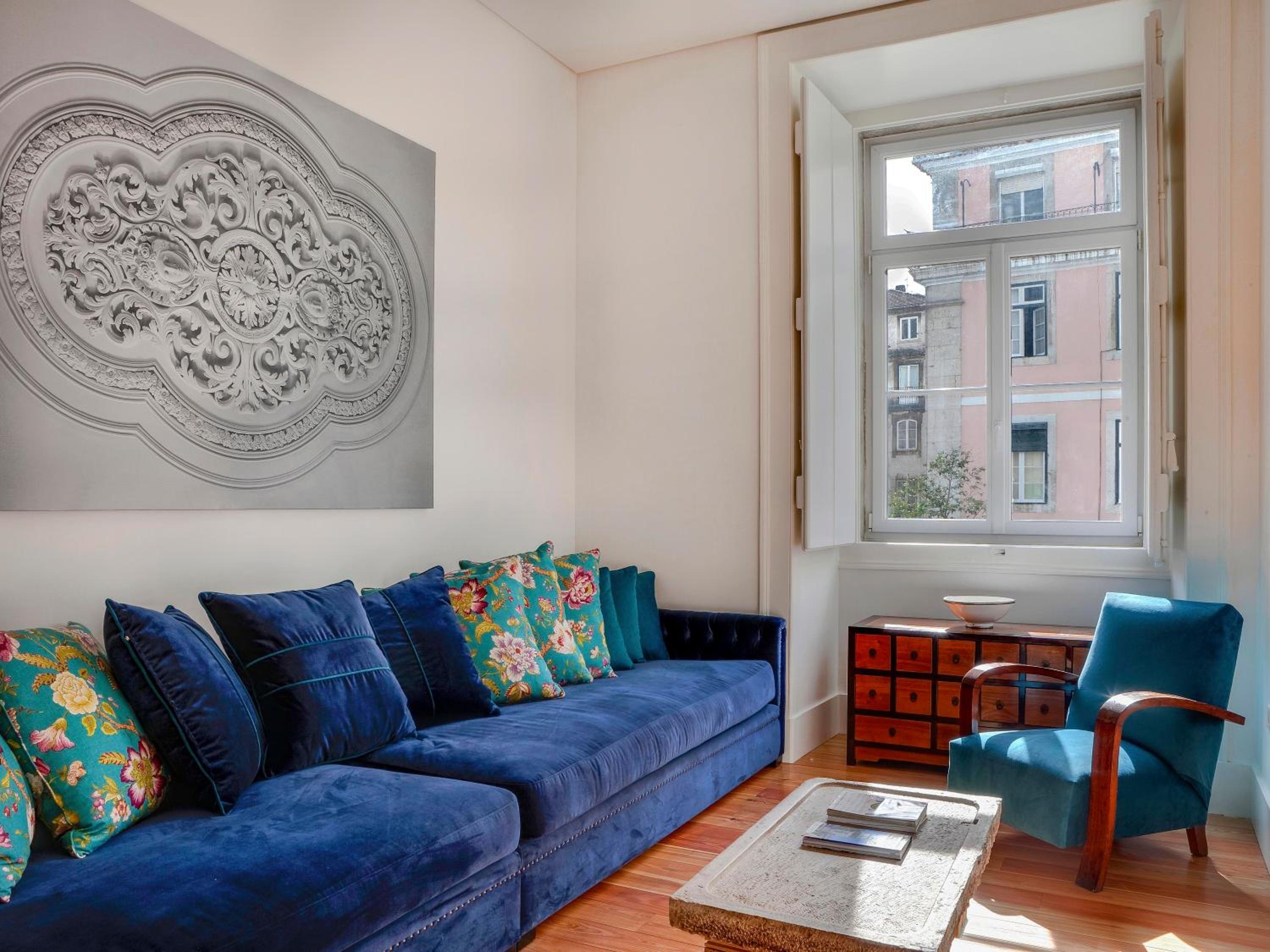 Deluxe One-Bedroom Apartment (4 Adults)