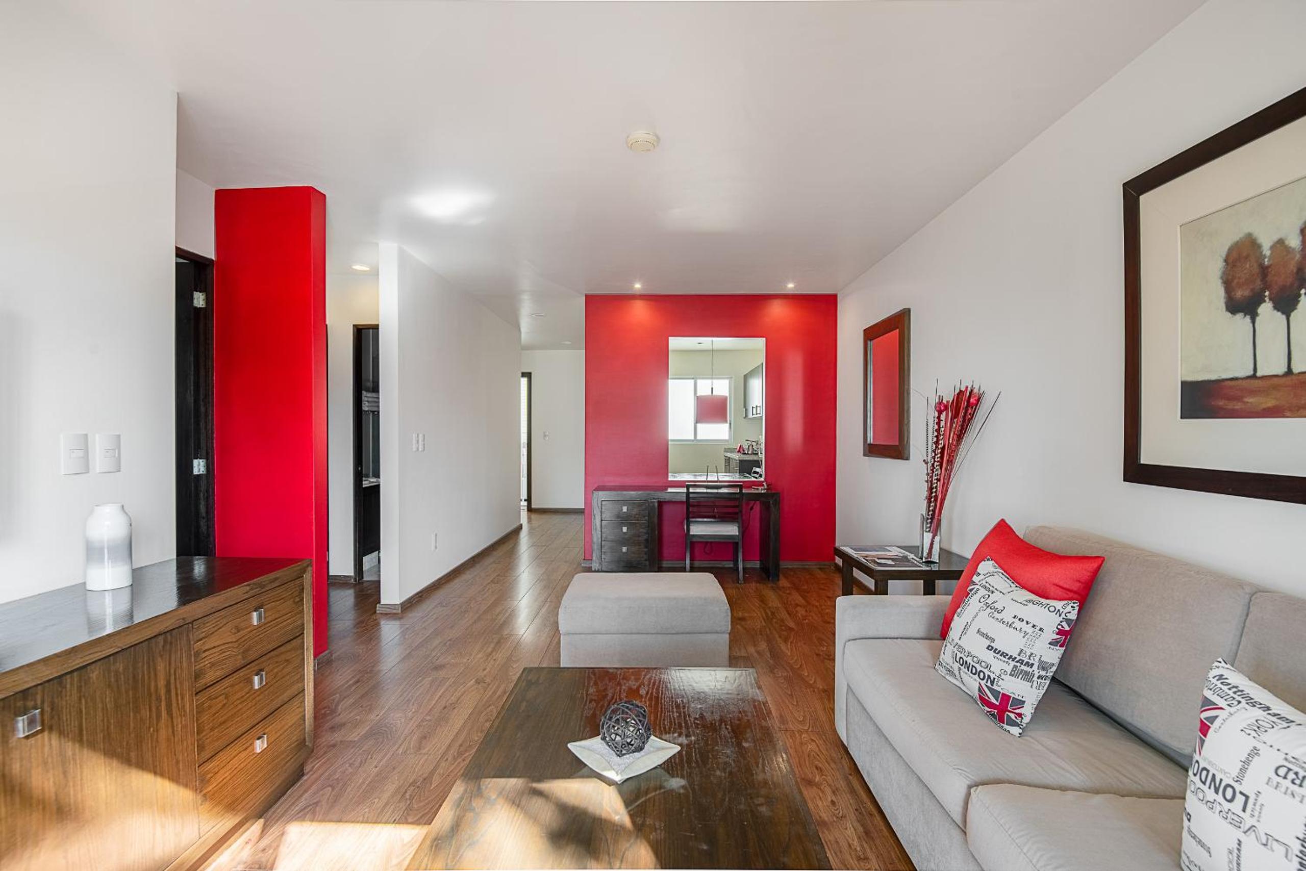 Executive Suite - Photo 1