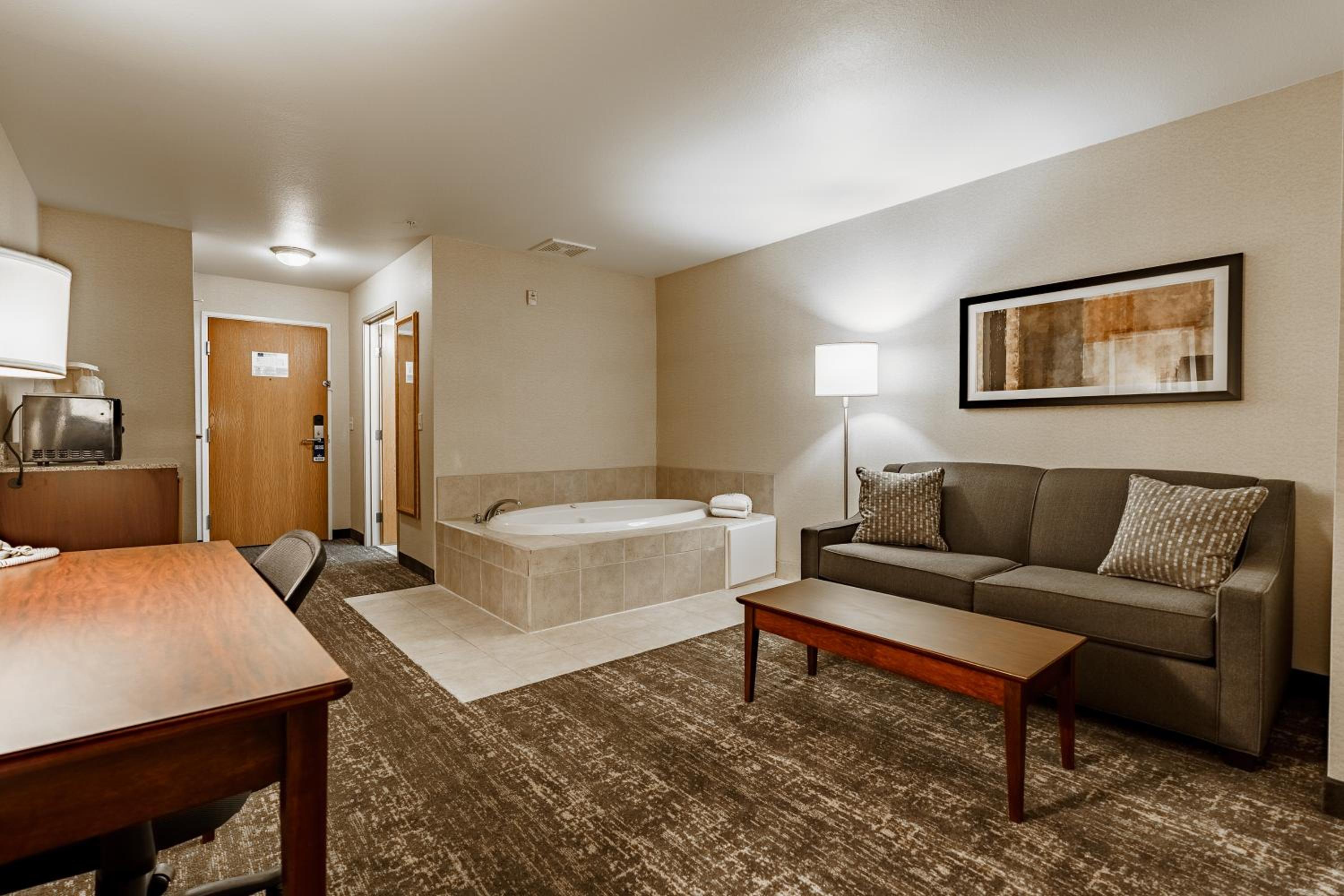 King Room - Disability Access - Photo 5