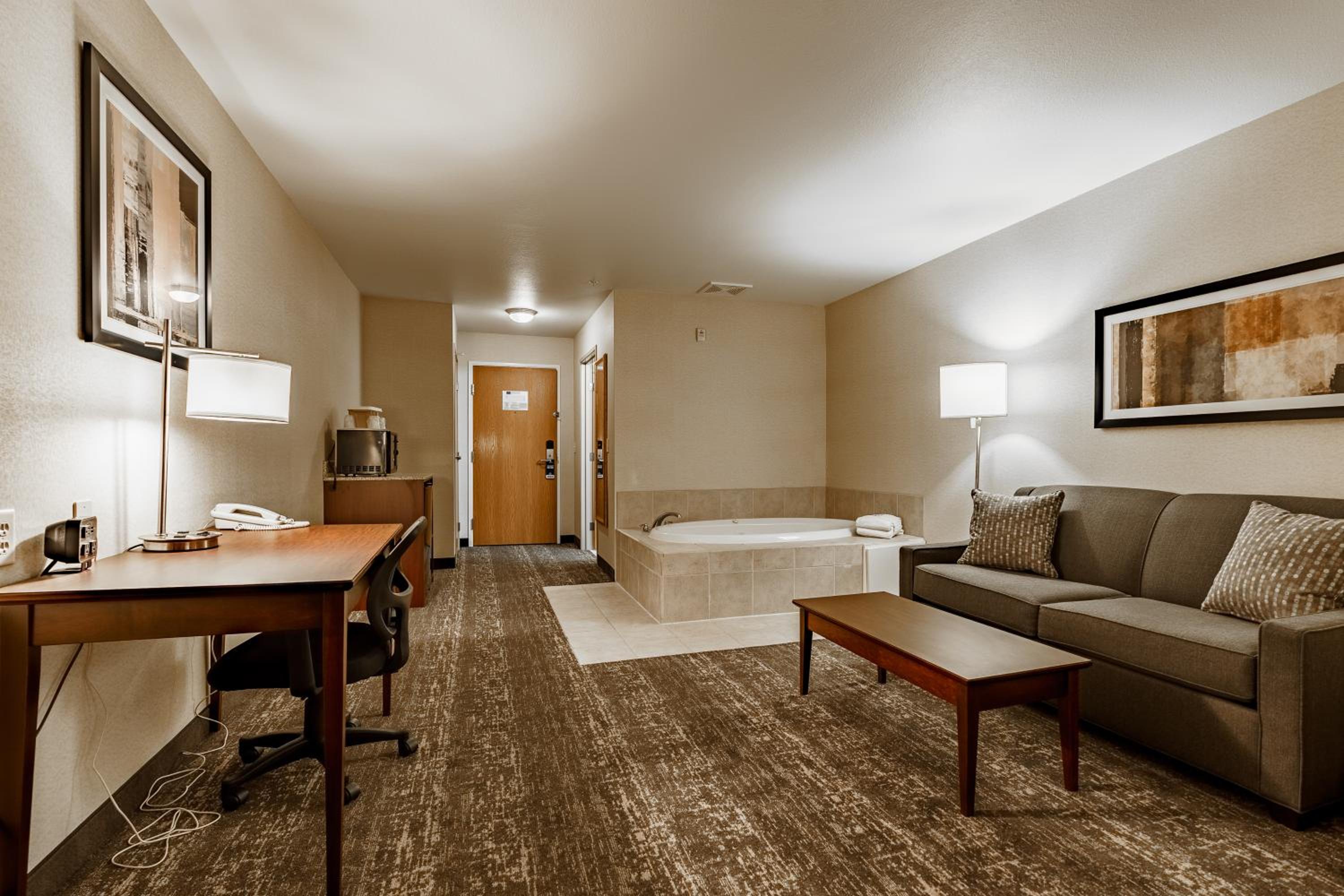 King Room - Disability Access - Photo 6