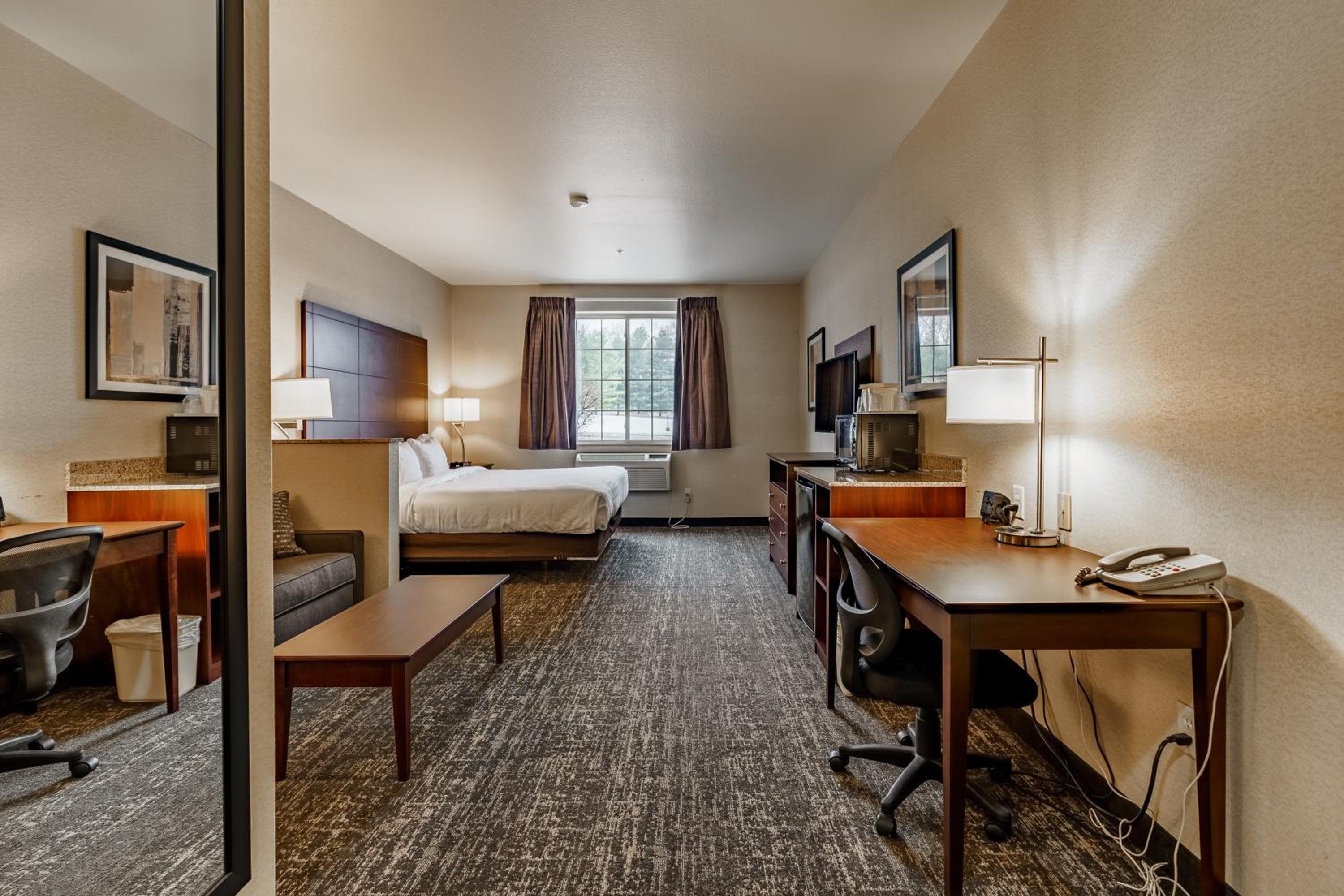 King Room - Disability Access photo 2