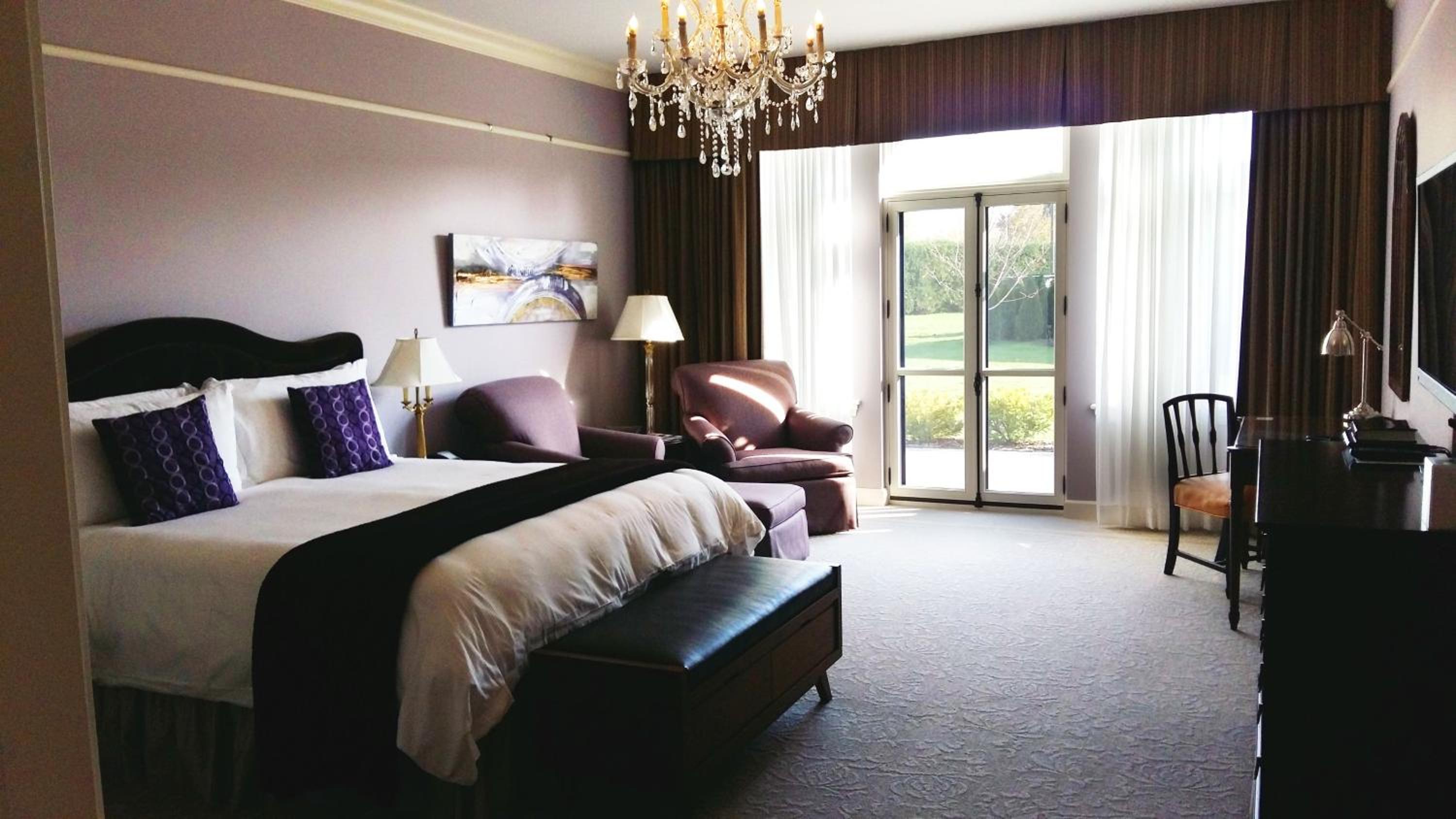 Superior King Room